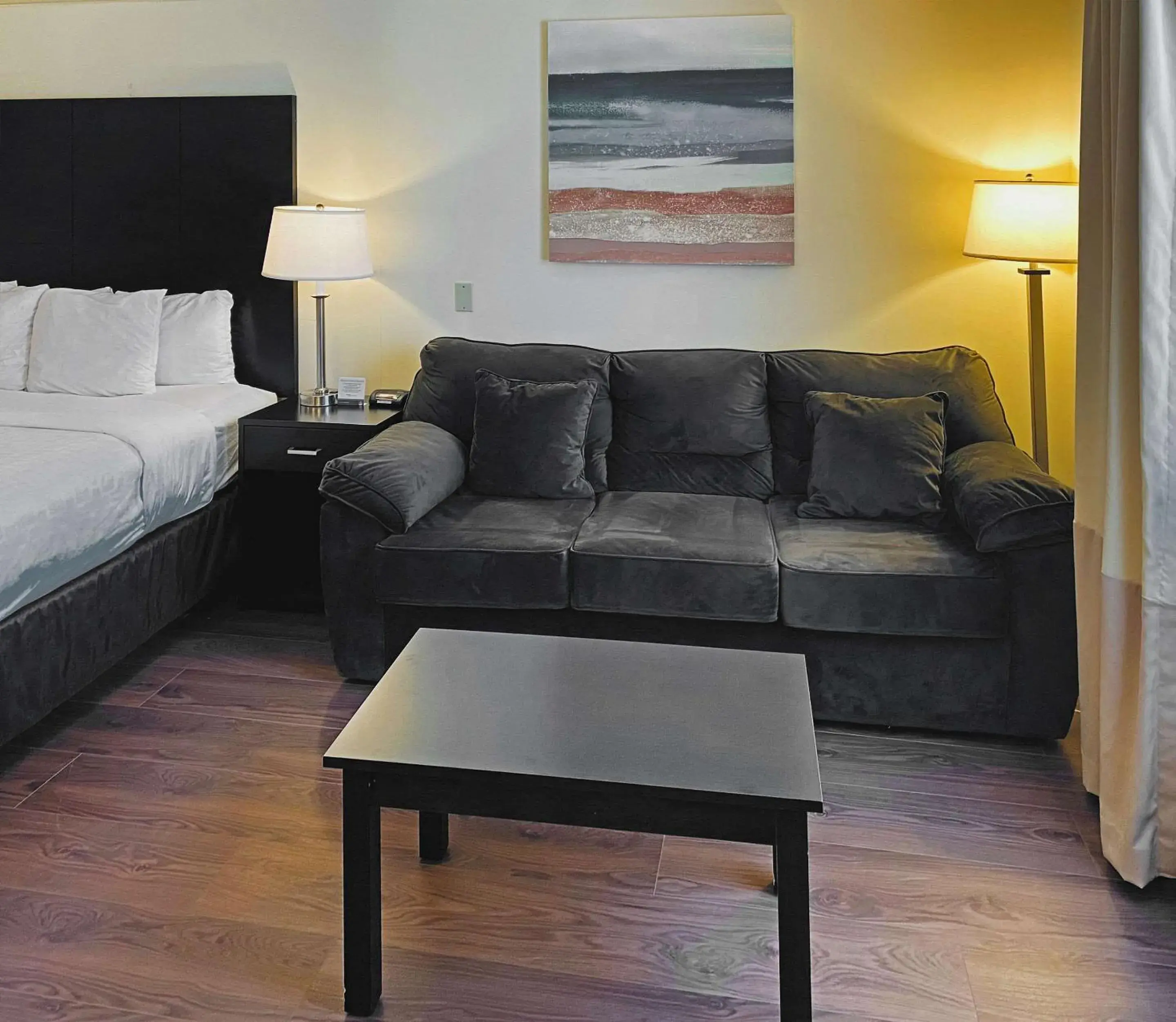 Photo of the whole room, Bed in Clarion Hotel & Conference Center Photo of the whole room, Bed in Clarion Hotel & Conference Center