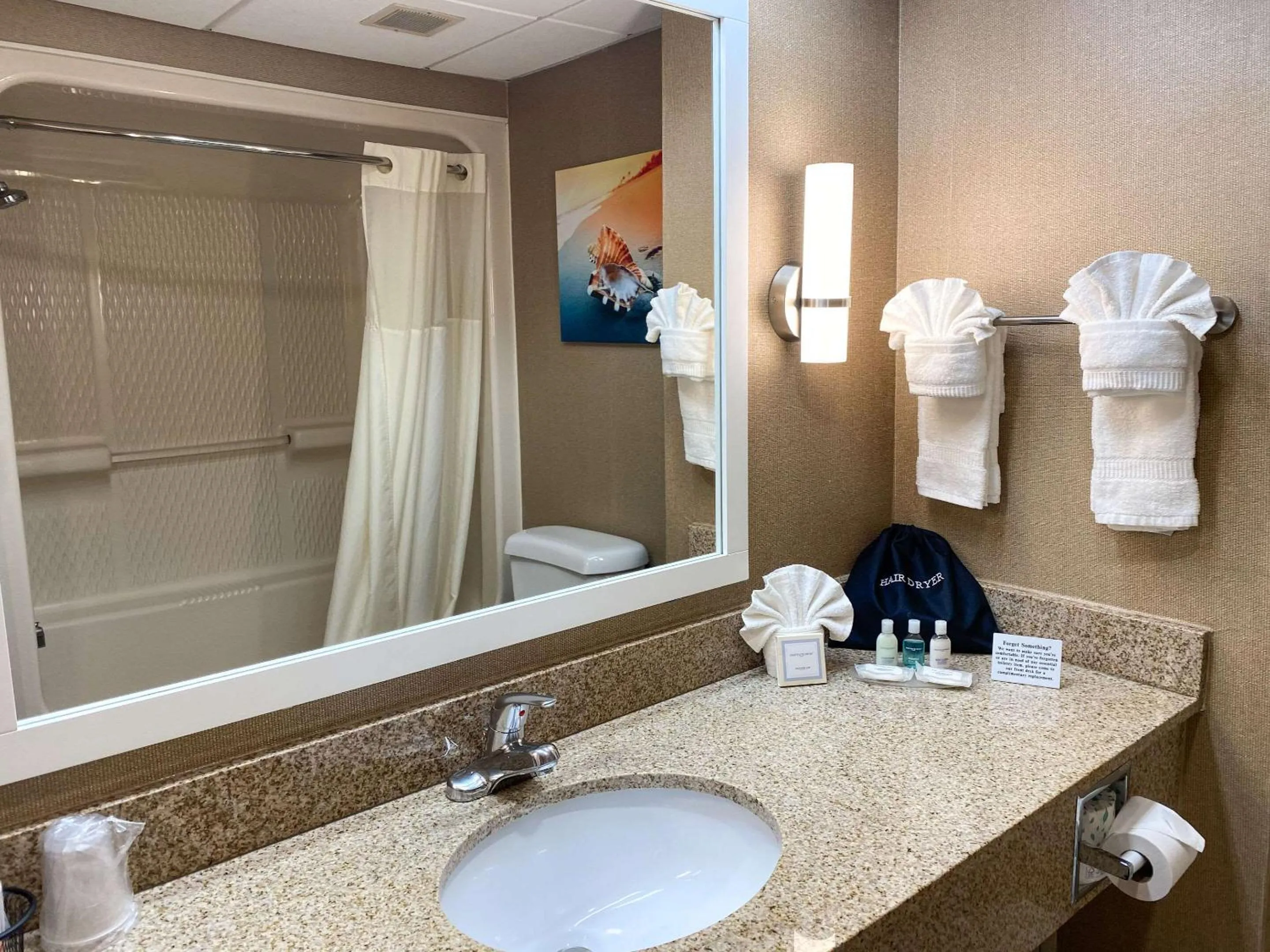 Bathroom in Clarion Hotel & Conference Center Toms River