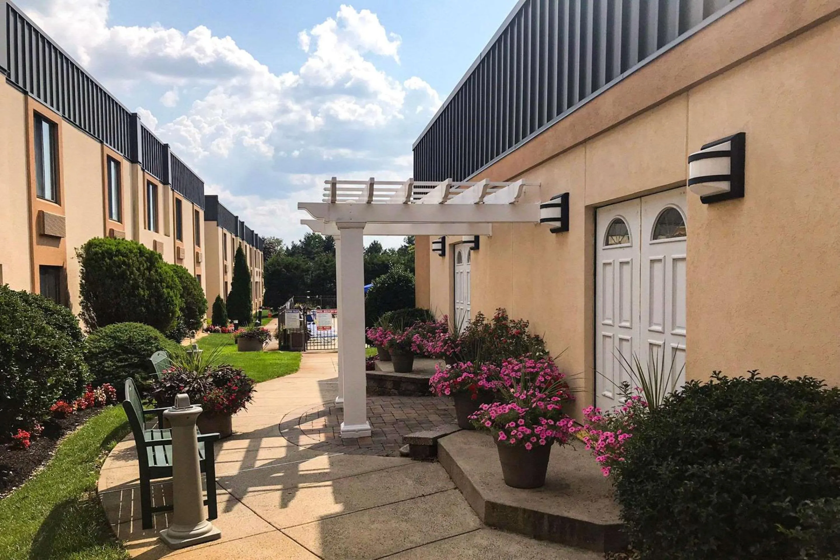 Property building in Clarion Hotel & Conference Center Toms River