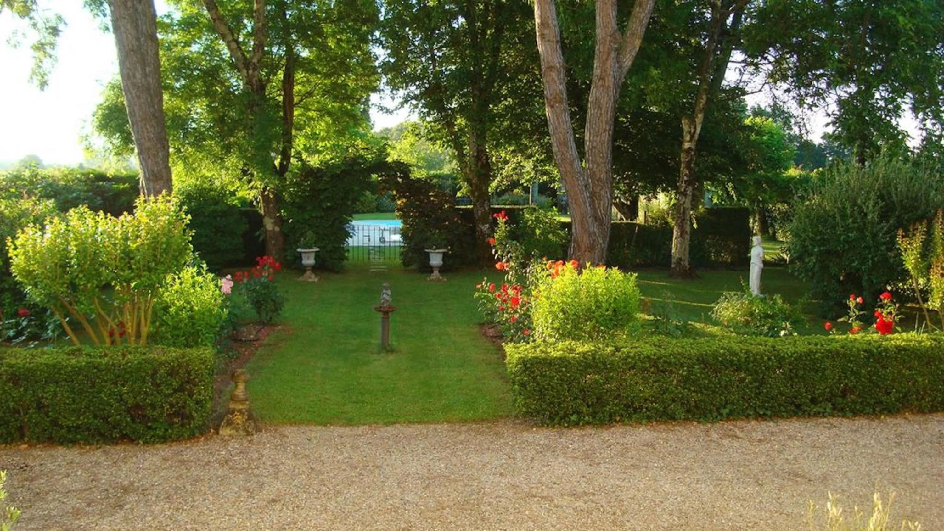 Garden in Le Logis d'Epargnes B&B and Gite