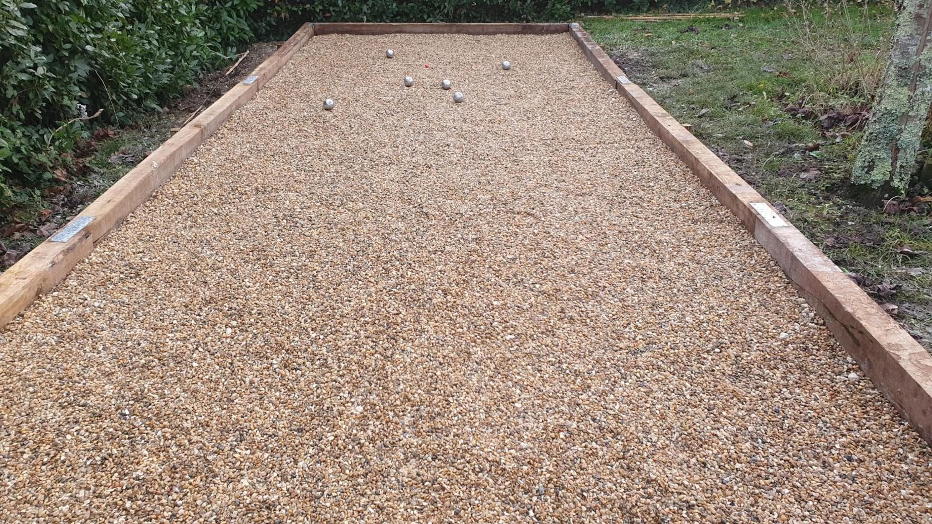 Bowling in Le Logis d'Epargnes B&B and Gite