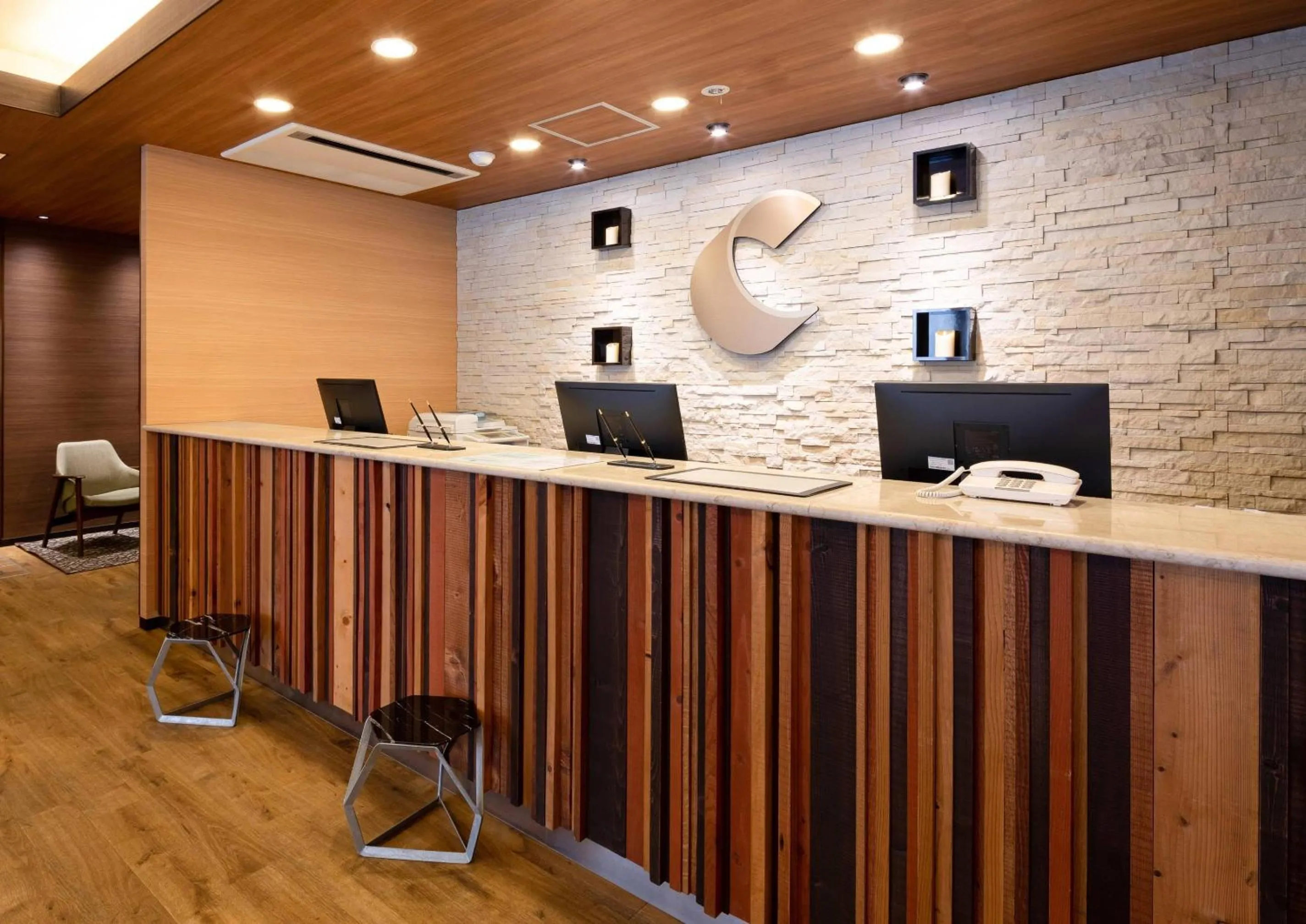 Lobby or reception in Comfort Hotel Nara