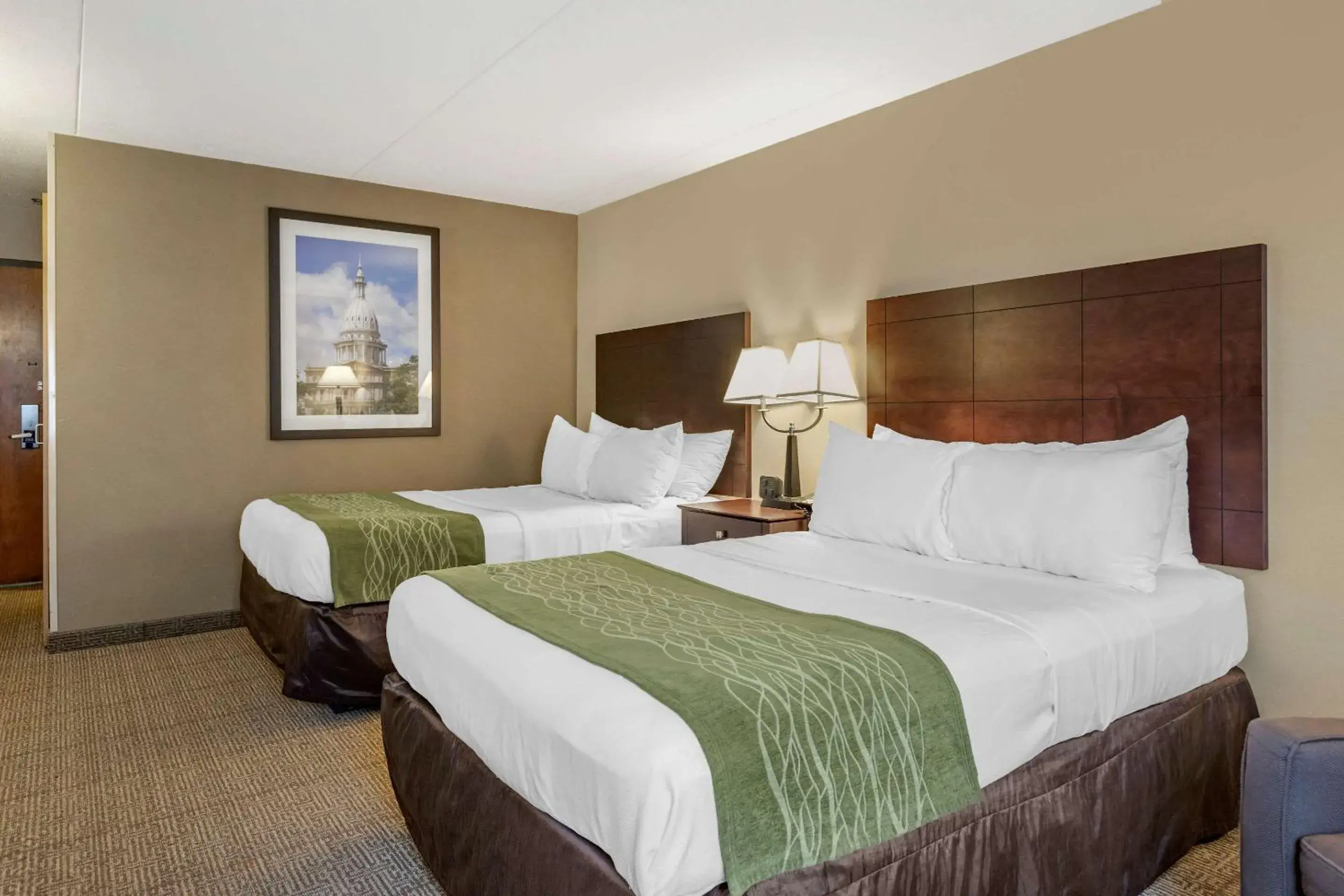 Photo of the whole room, Bed in Comfort Inn Lansing West Photo of the whole room, Bed in Comfort Inn Lansing West