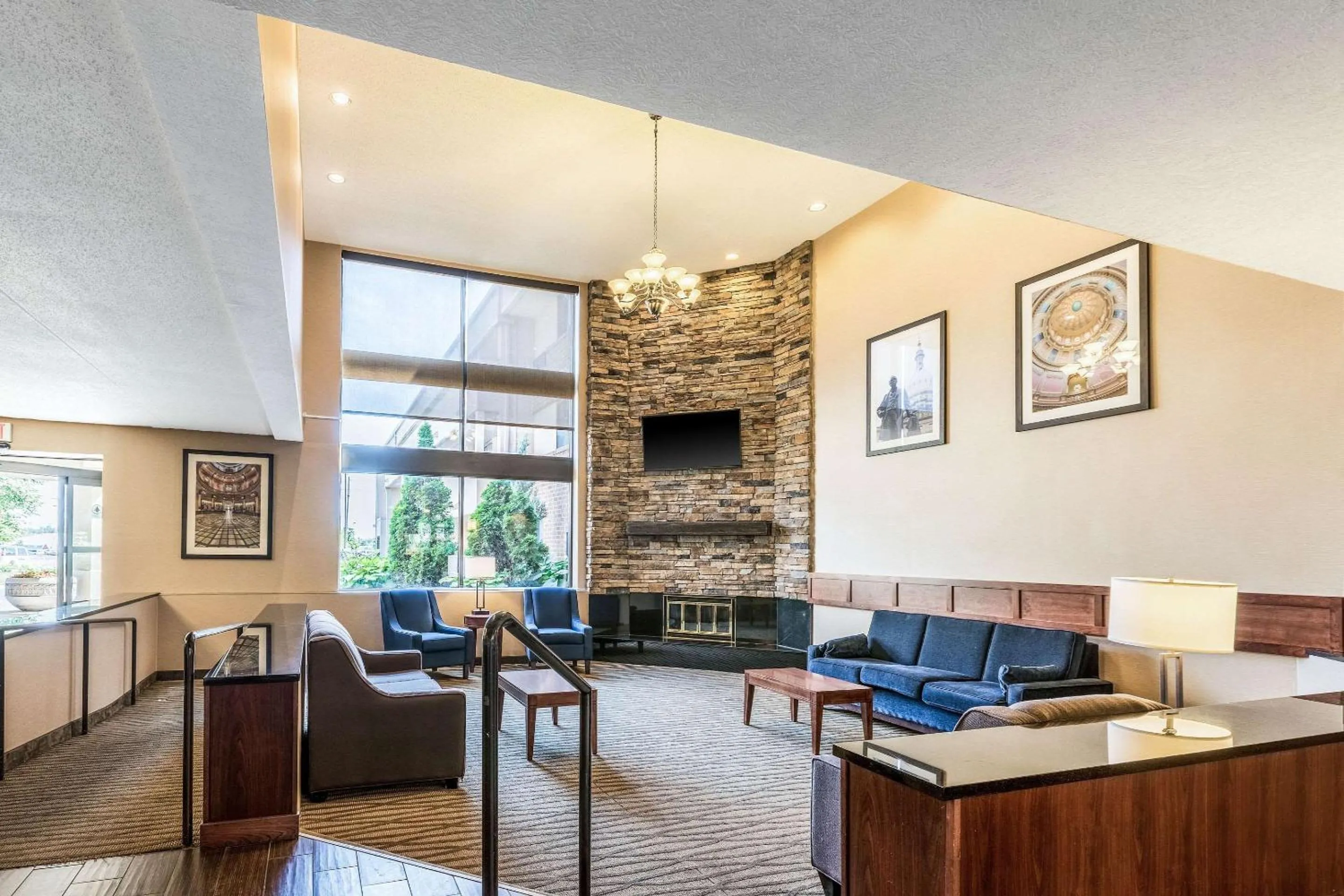 Lobby or reception in Comfort Inn Lansing West