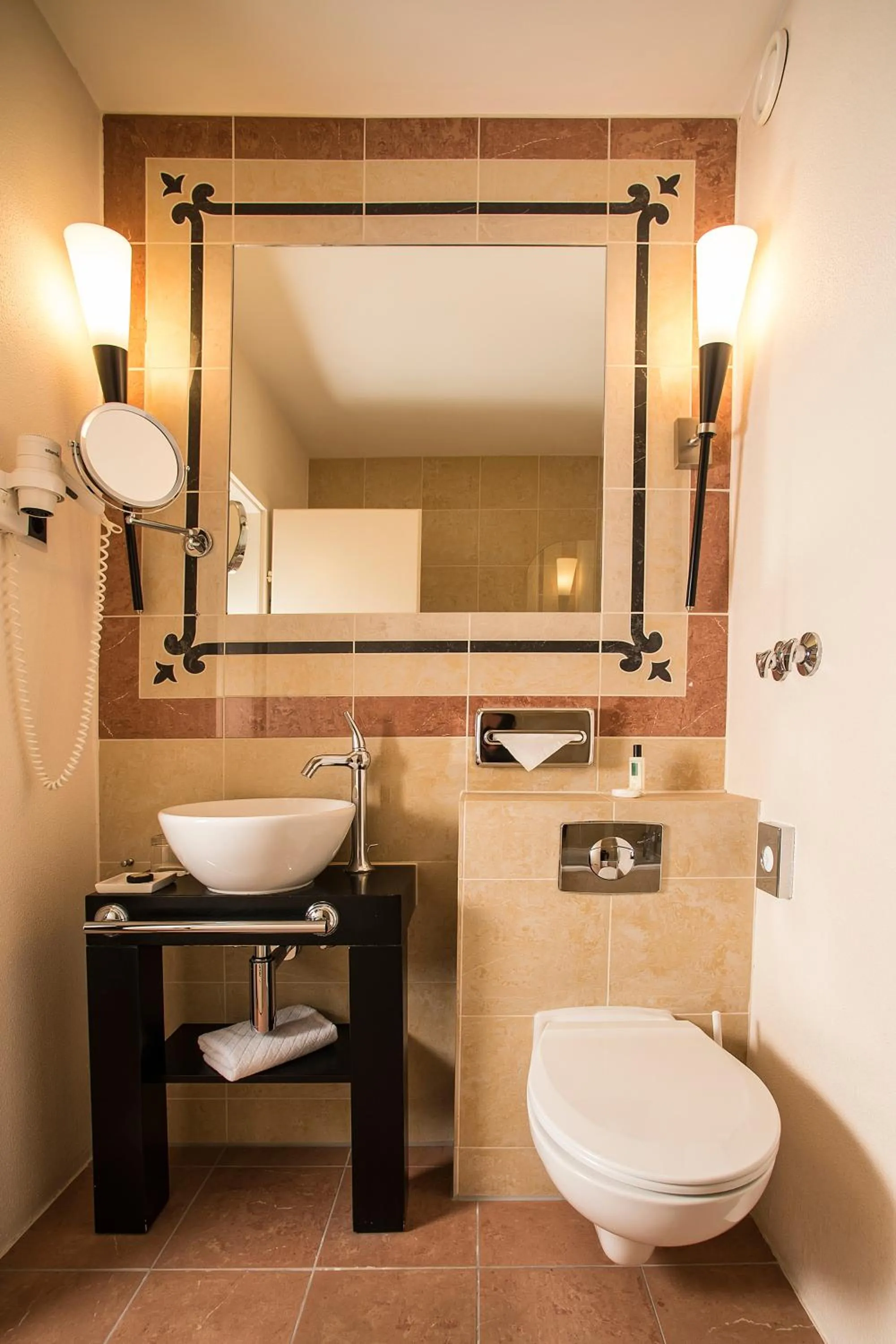 Comfort Twin Room - single occupancy in Turm Hotel