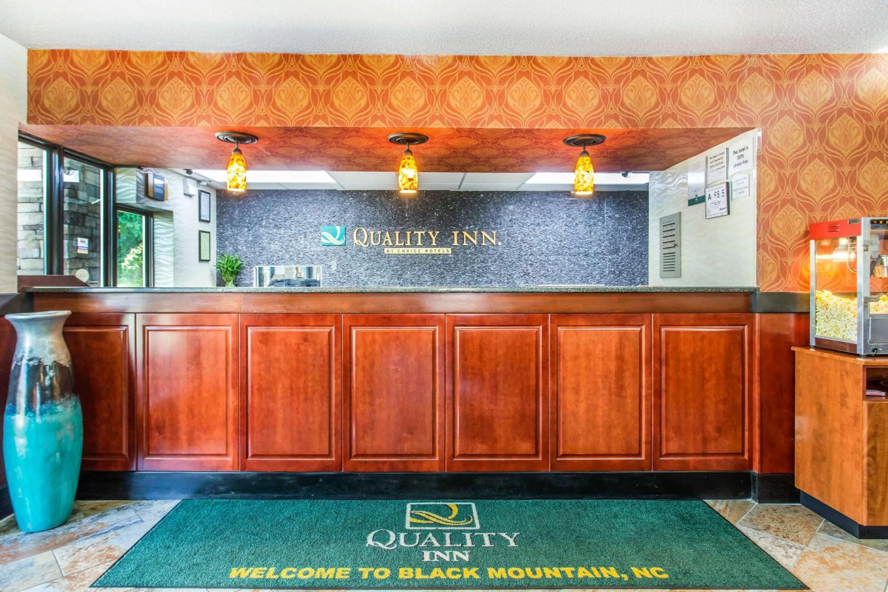 Lobby or reception in Quality Inn Black Mountain-Asheville East