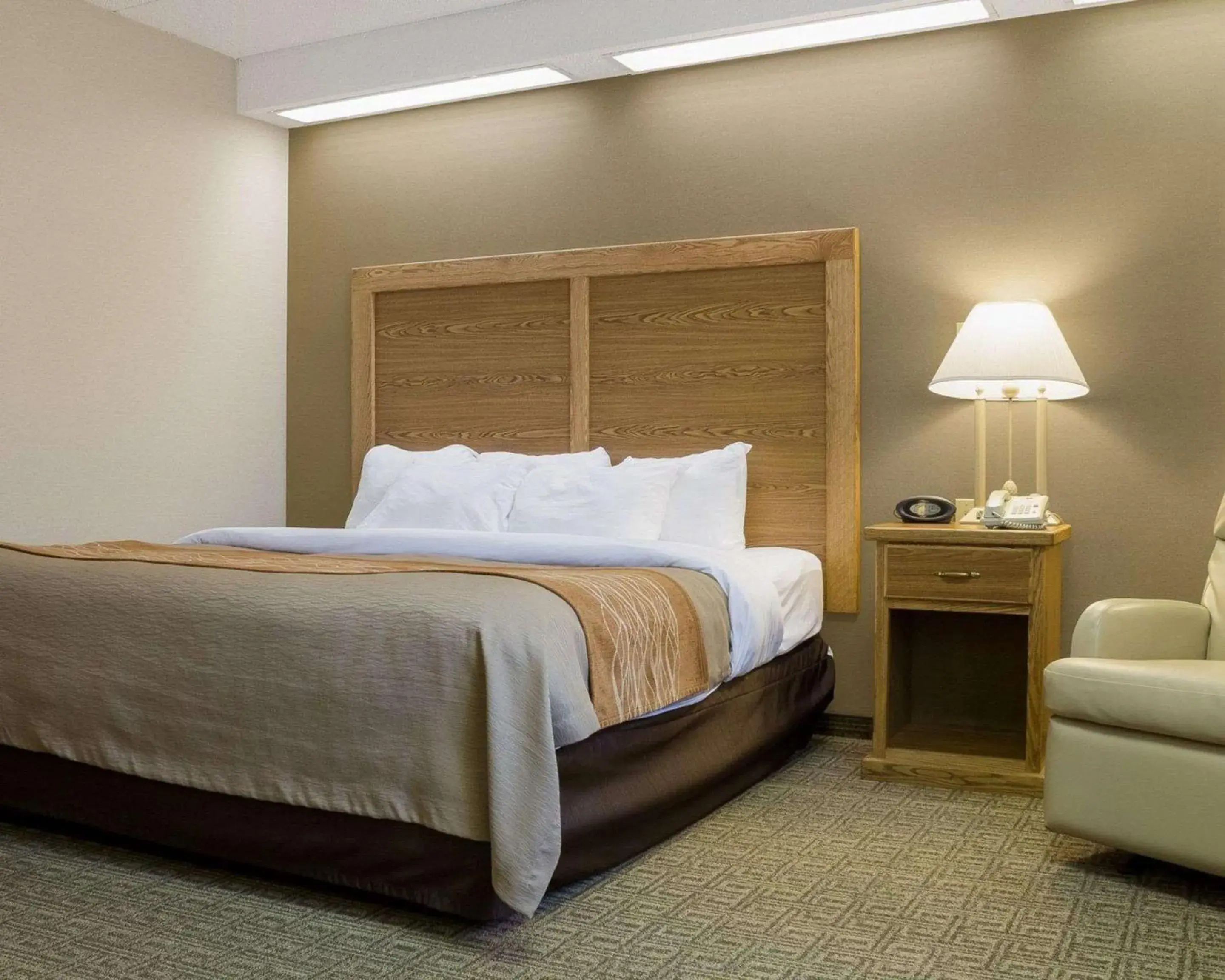 Photo of the whole room in Quality Inn Bismarck I-94 Photo of the whole room in Quality Inn Bismarck I-94