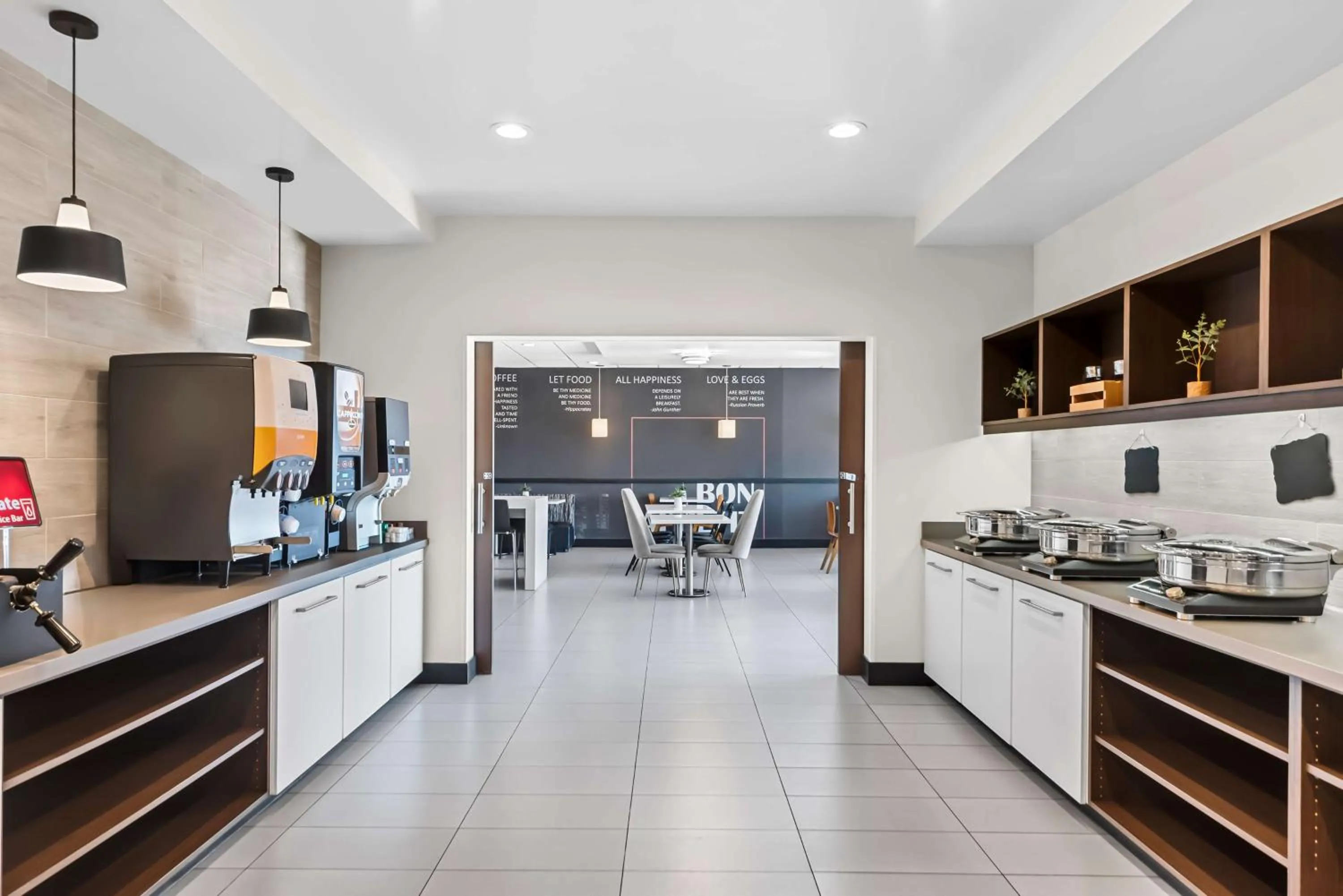 Breakfast in Best Western Plus Ogallala Inn