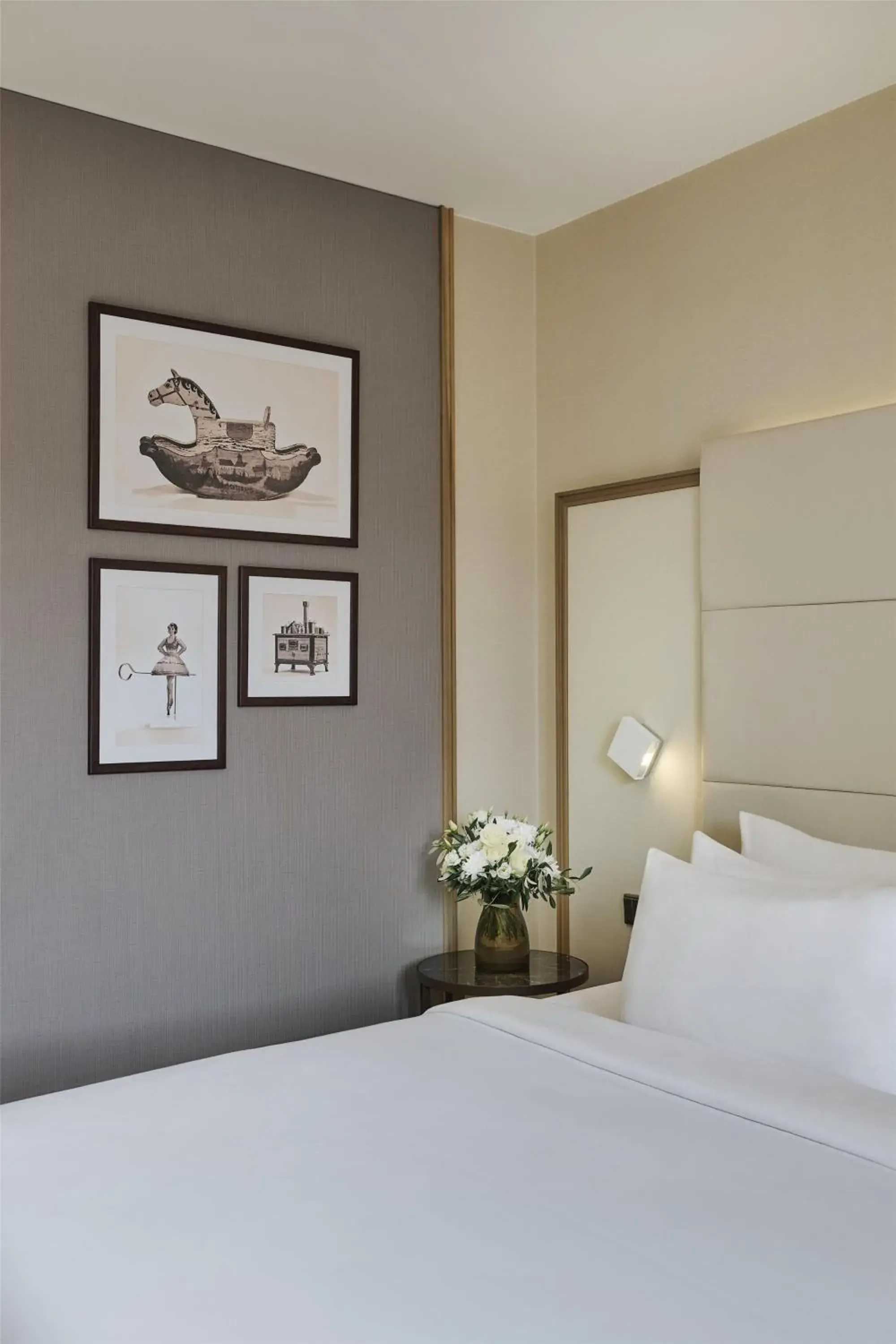 Bathroom, Bed in NH Collection Nürnberg City Bathroom, Bed in NH Collection Nürnberg City