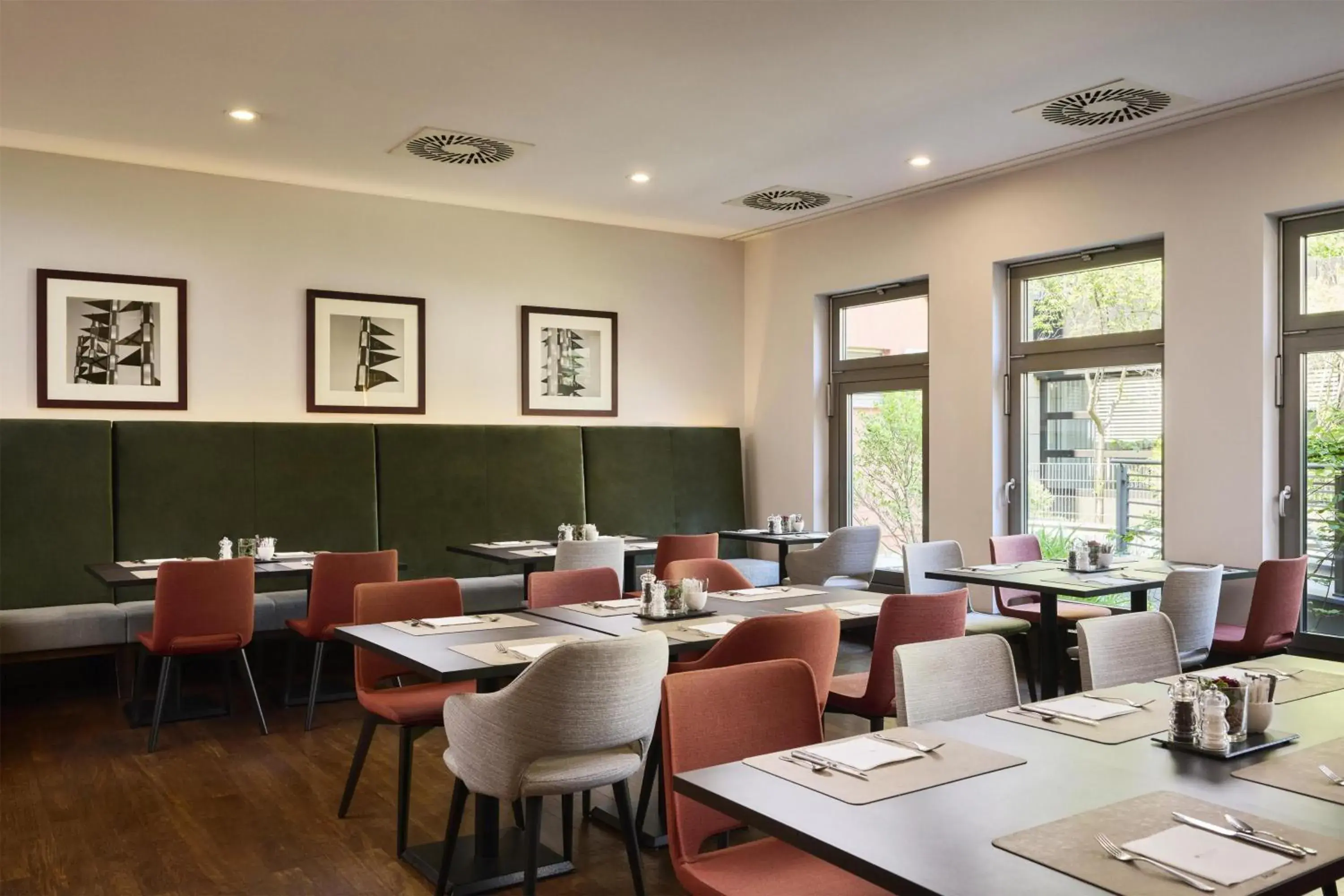 Restaurant/places to eat in NH Collection Nürnberg City Restaurant/places to eat in NH Collection Nürnberg City