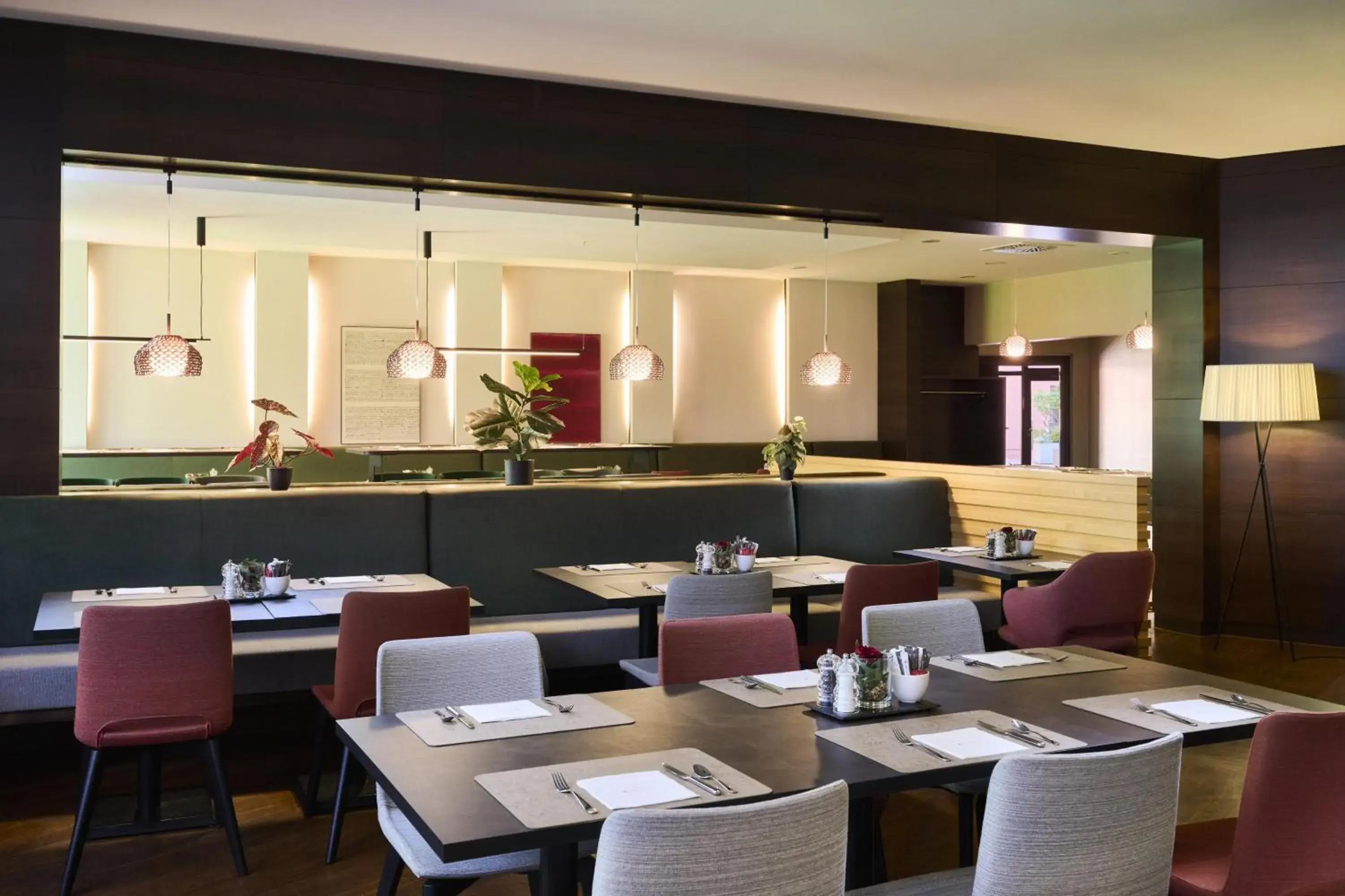 Restaurant/places to eat in NH Collection Nürnberg City Restaurant/places to eat in NH Collection Nürnberg City