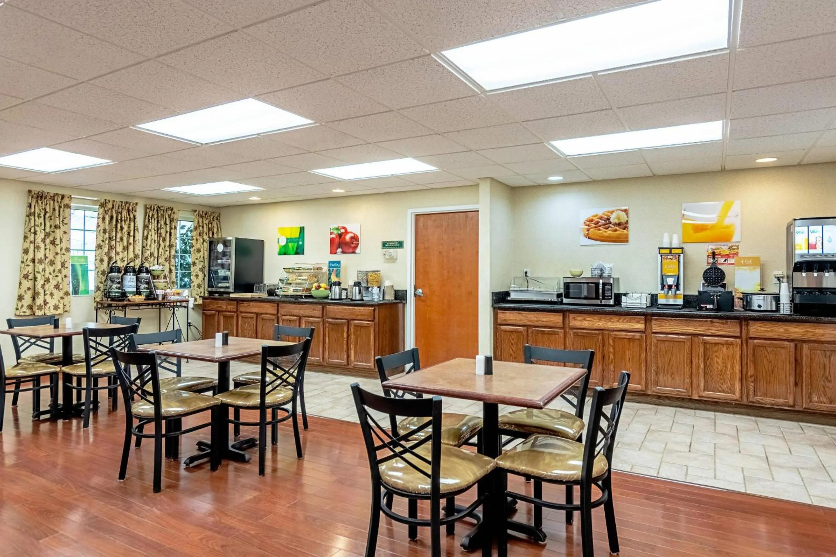 Breakfast in Quality Inn Burkeville Hwy 360 & 460