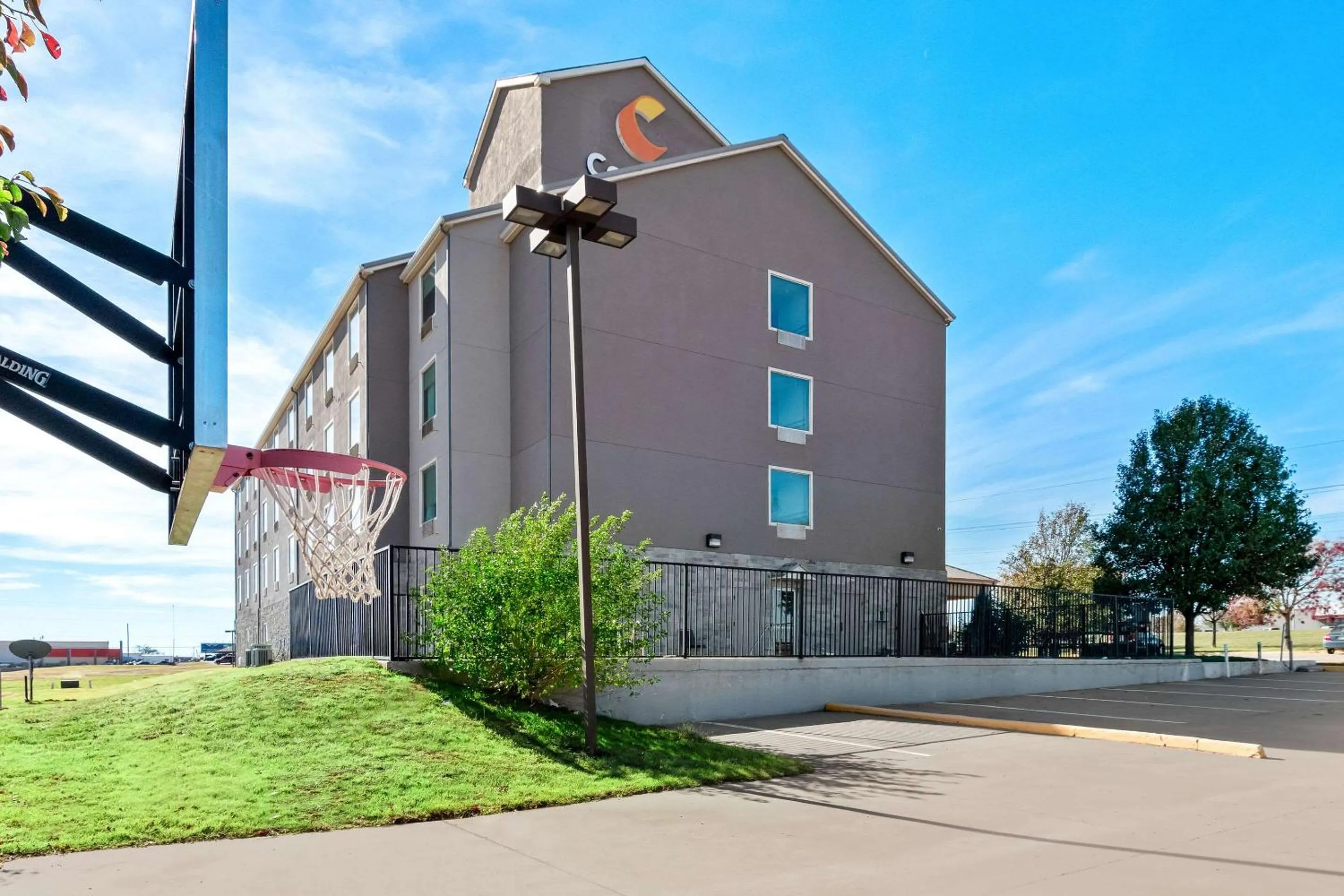 Property building in Comfort Inn & Suites Elk City South
