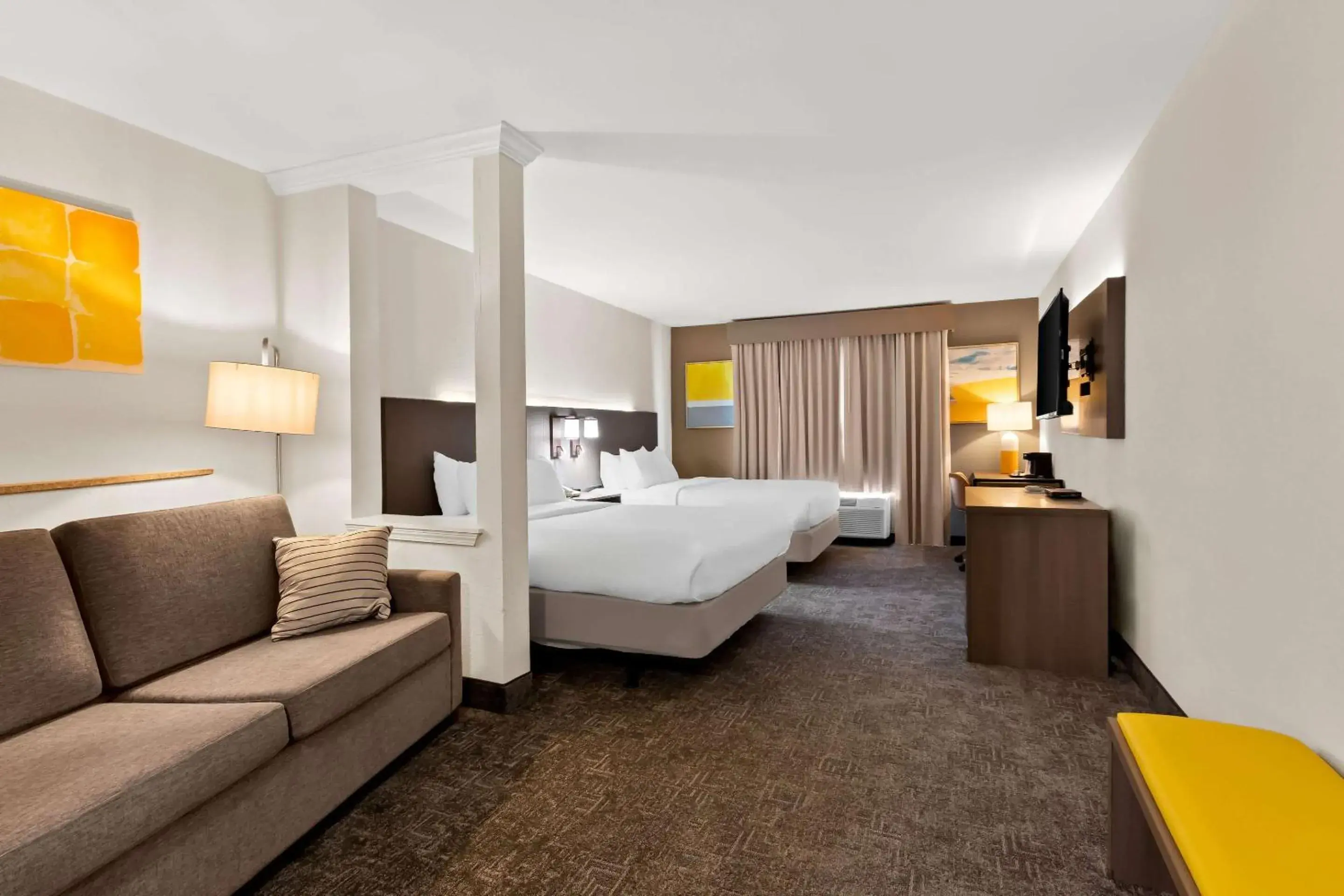 Bedroom, Bed in Comfort Inn & Suites Elk City South Bedroom, Bed in Comfort Inn & Suites Elk City South