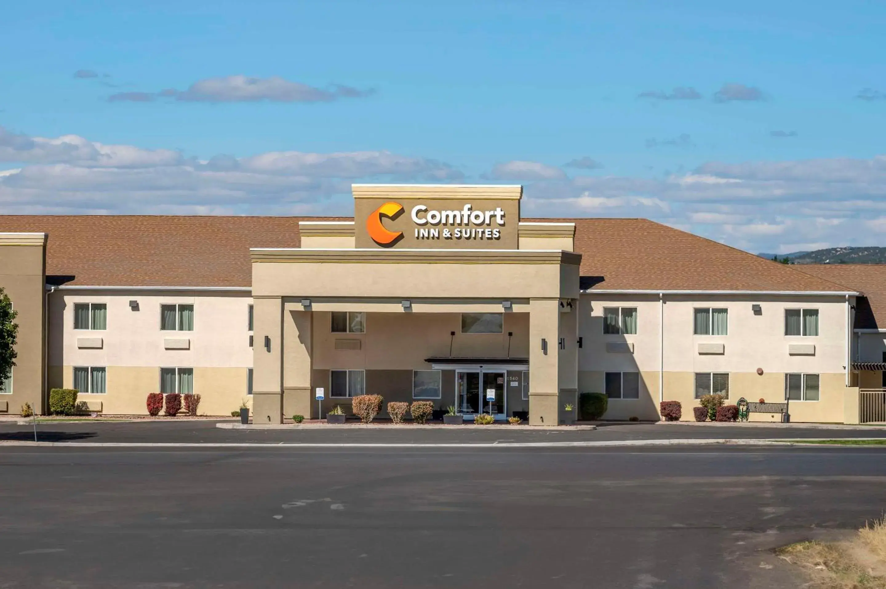 Property building in Comfort Inn & Suites Beaver - Interstate 15 North Property building in Comfort Inn & Suites Beaver - Interstate 15 North
