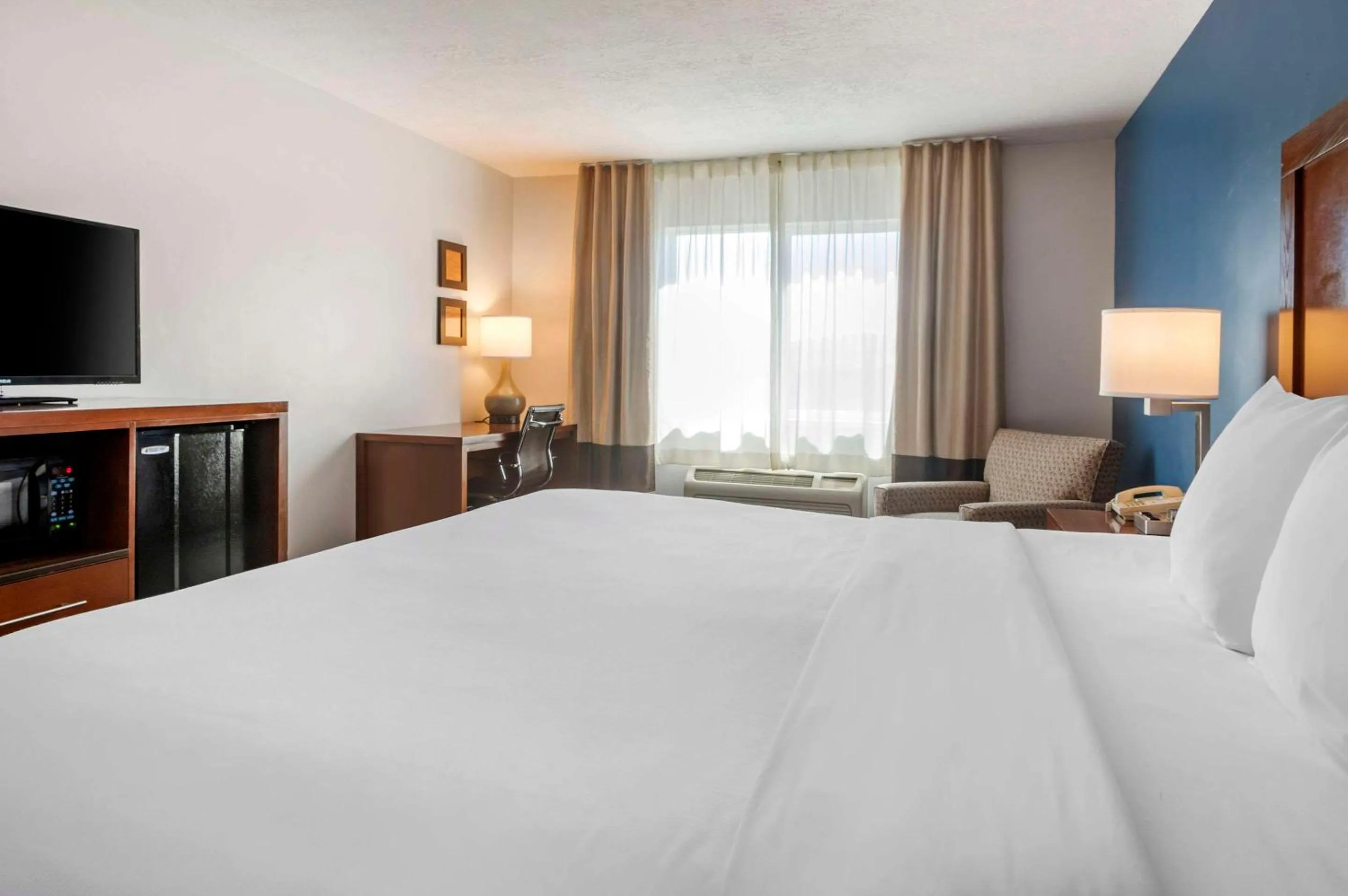 Bedroom, Bed in Comfort Inn & Suites Beaver - Interstate 15 North