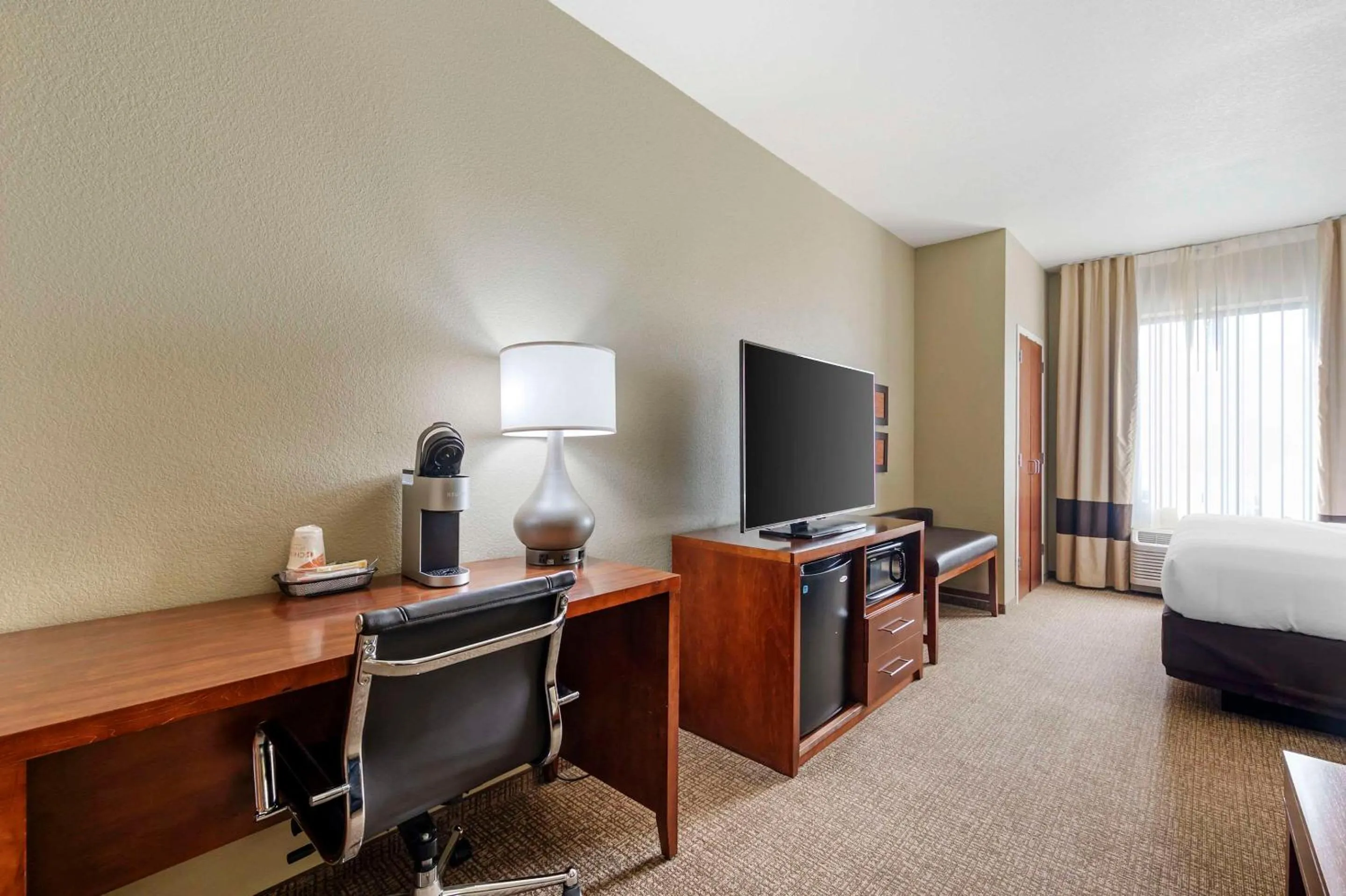 Bedroom, Bed in Comfort Inn & Suites