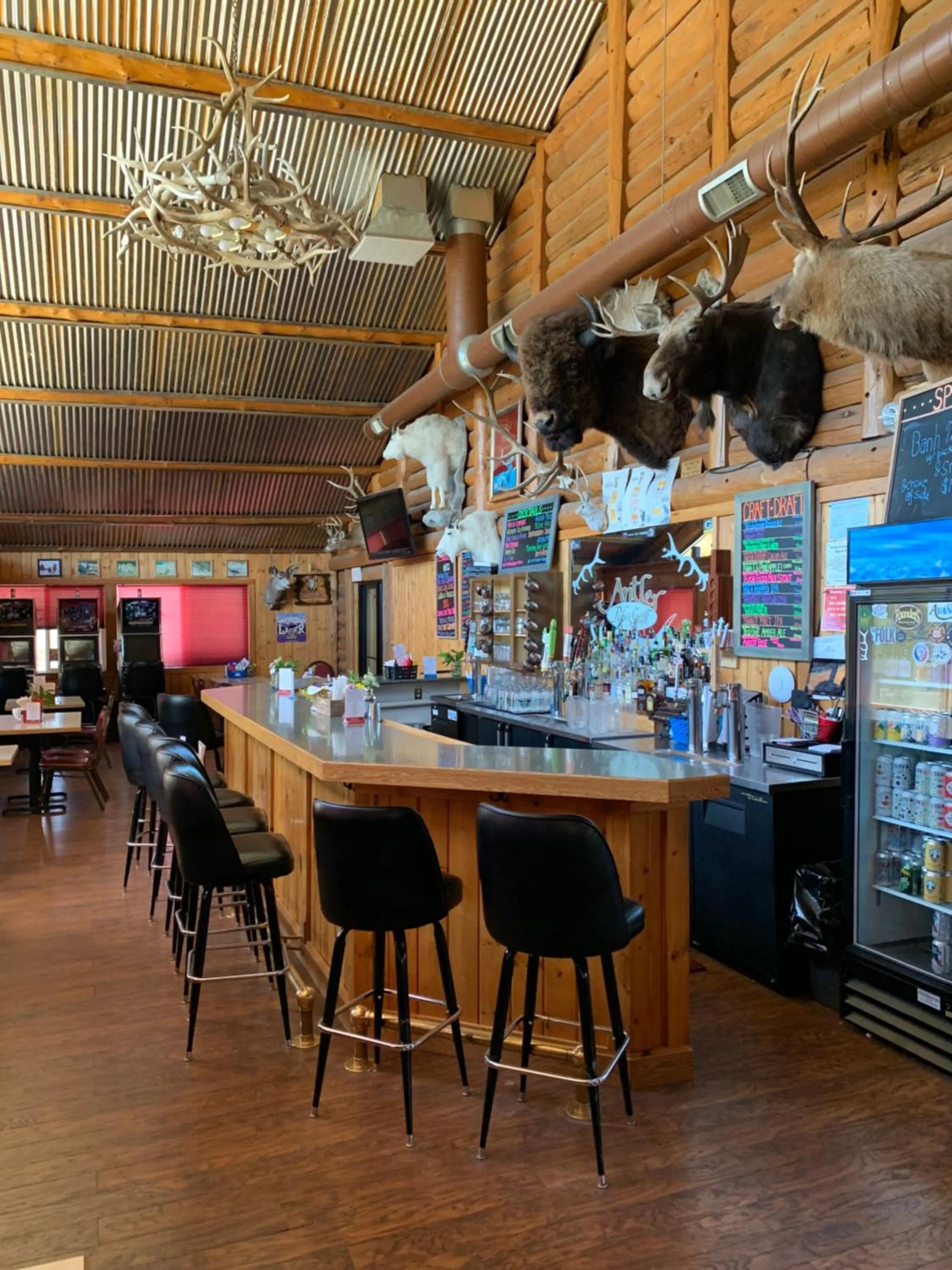 The Antler Lodge - Gardiner