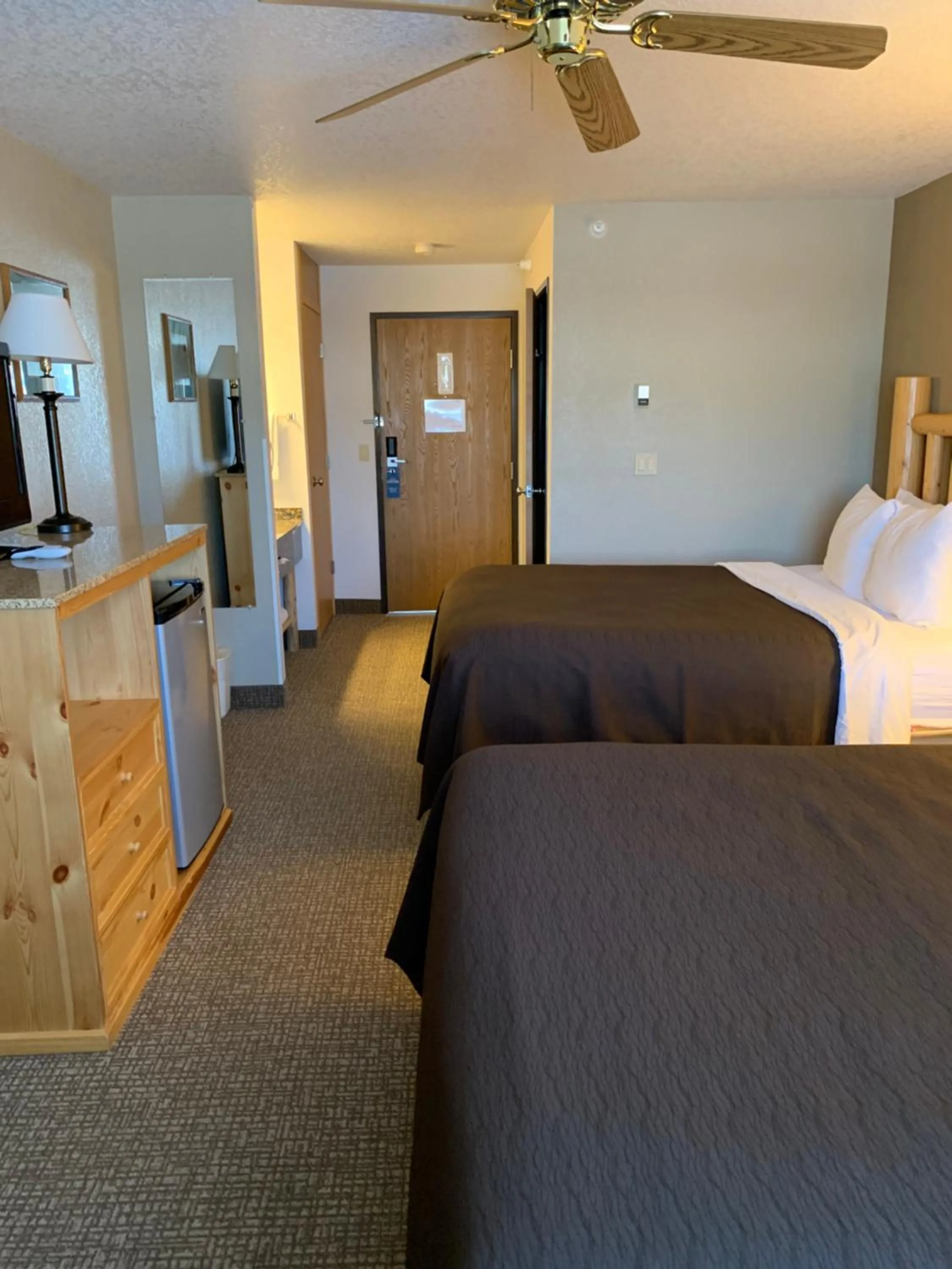 Bed in The Antler Lodge - Gardiner