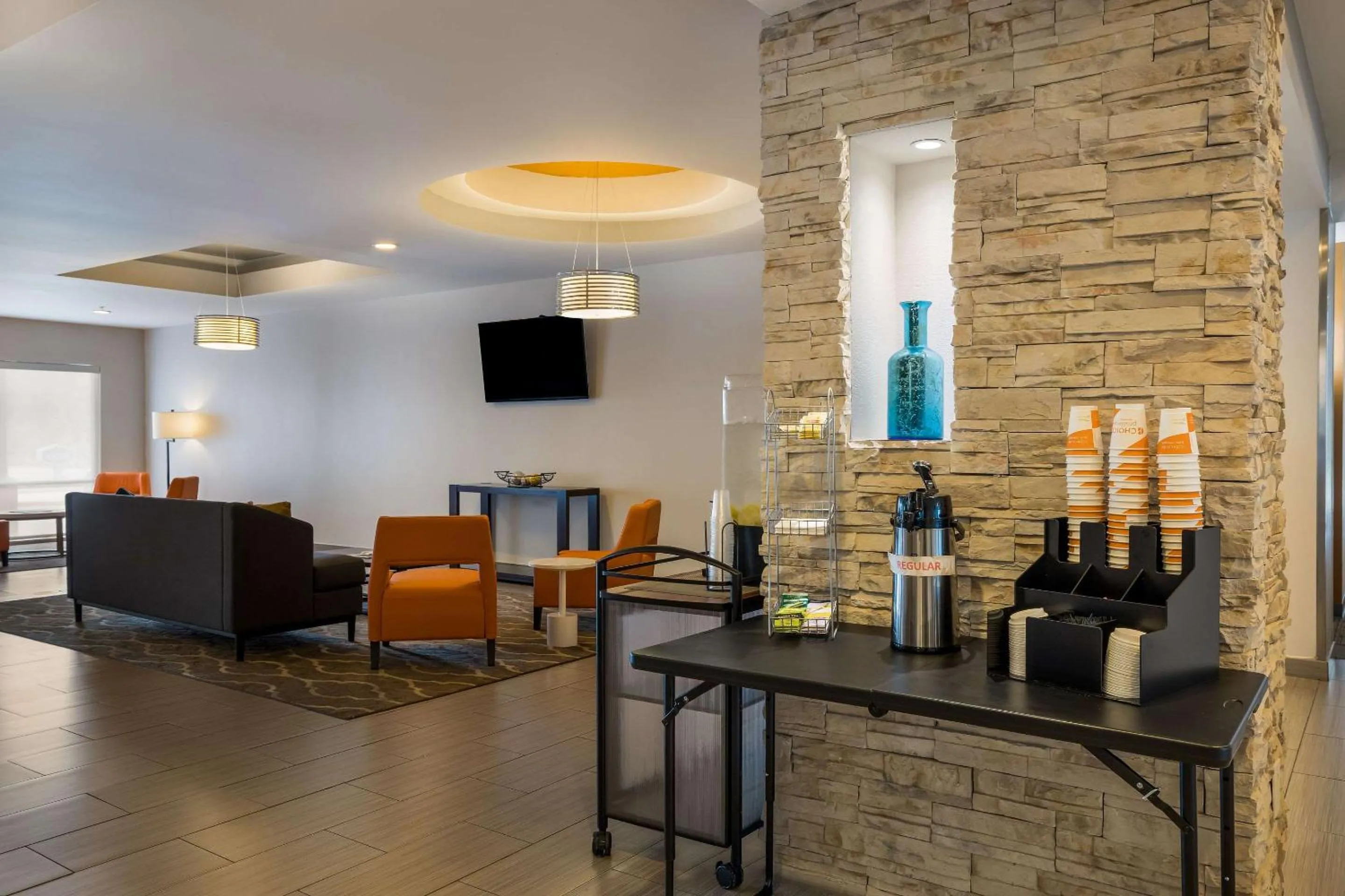 Lobby or reception in Comfort Suites Denham Springs