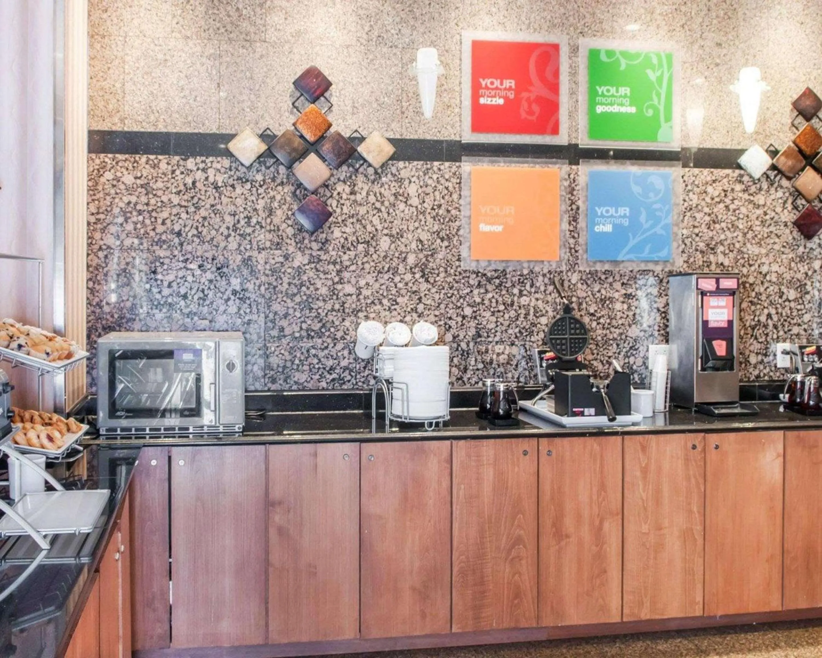 Queen Suite with Two Queen Beds - Accessible/Non-Smoking in Comfort Suites Roswell North