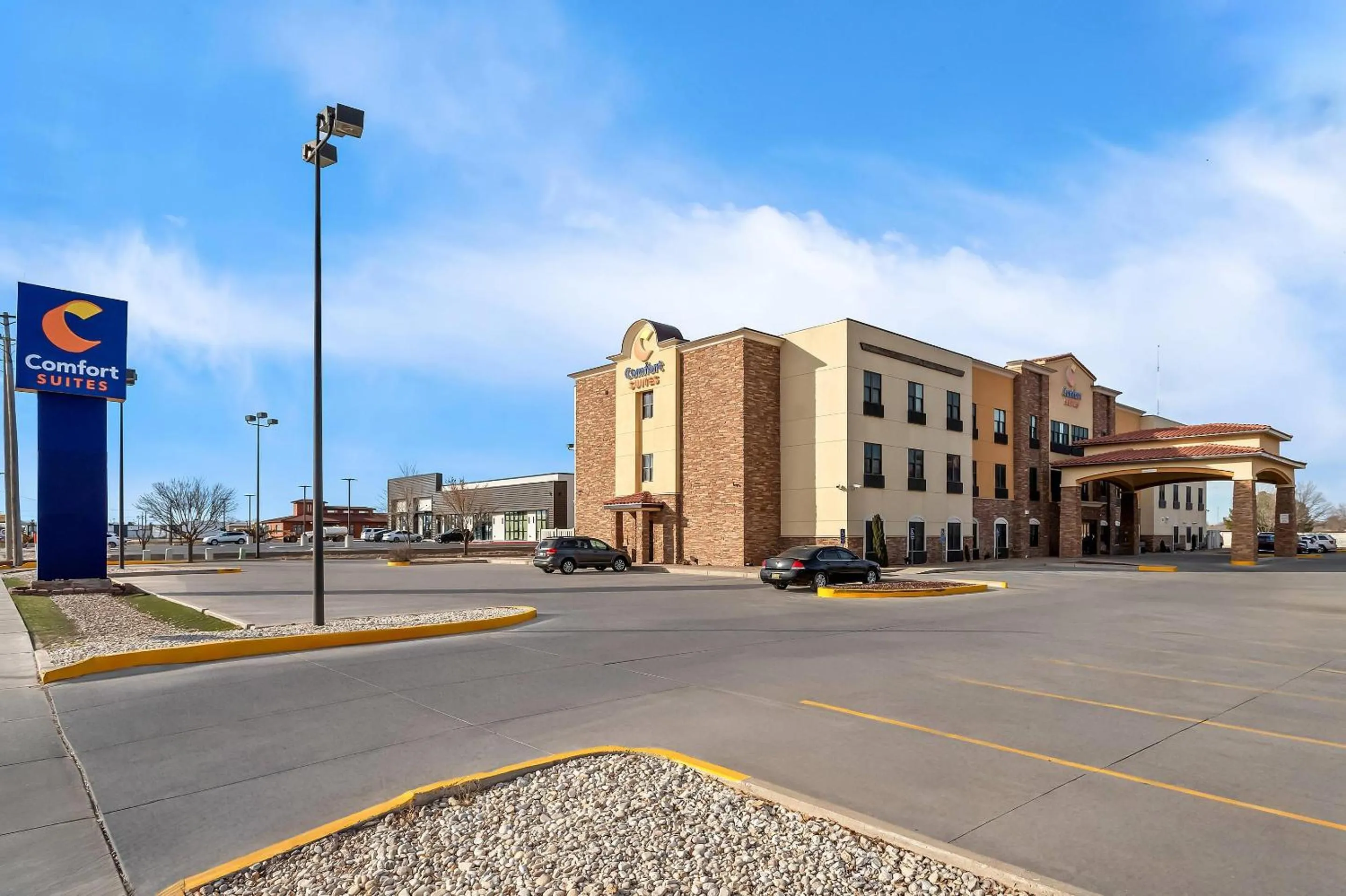 Property building in Comfort Suites Roswell North