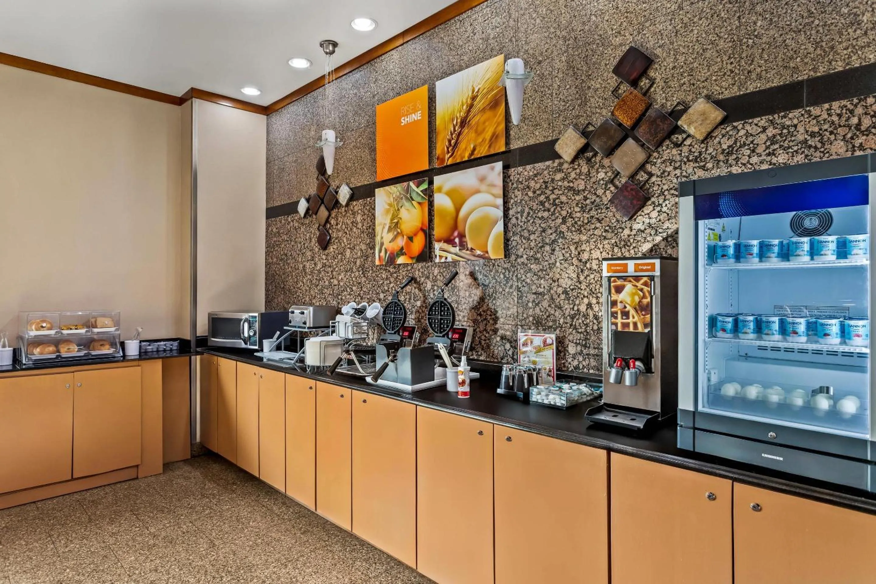 Breakfast in Comfort Suites Roswell North