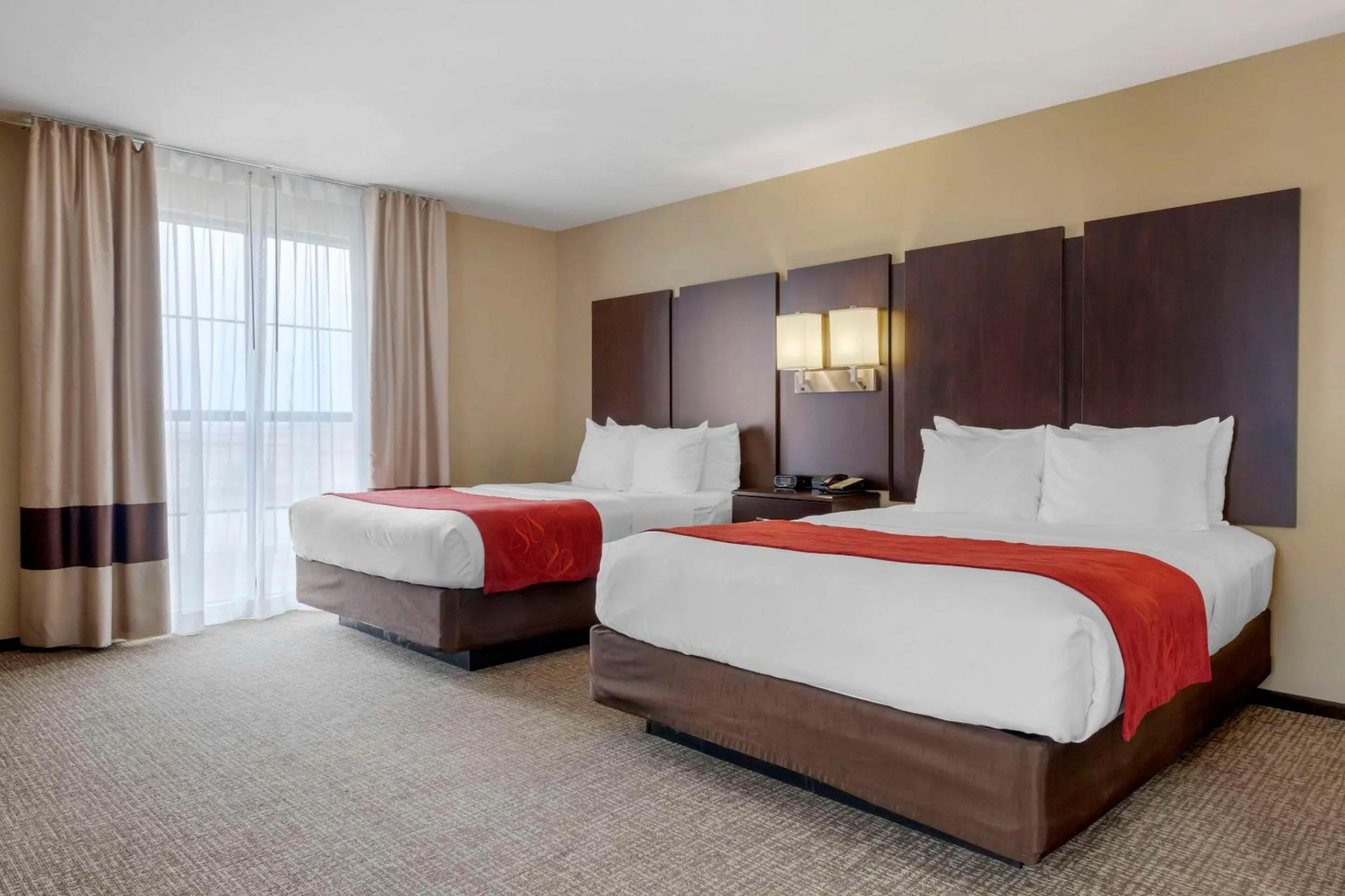 Bedroom, Bed in Comfort Suites & Conference Center