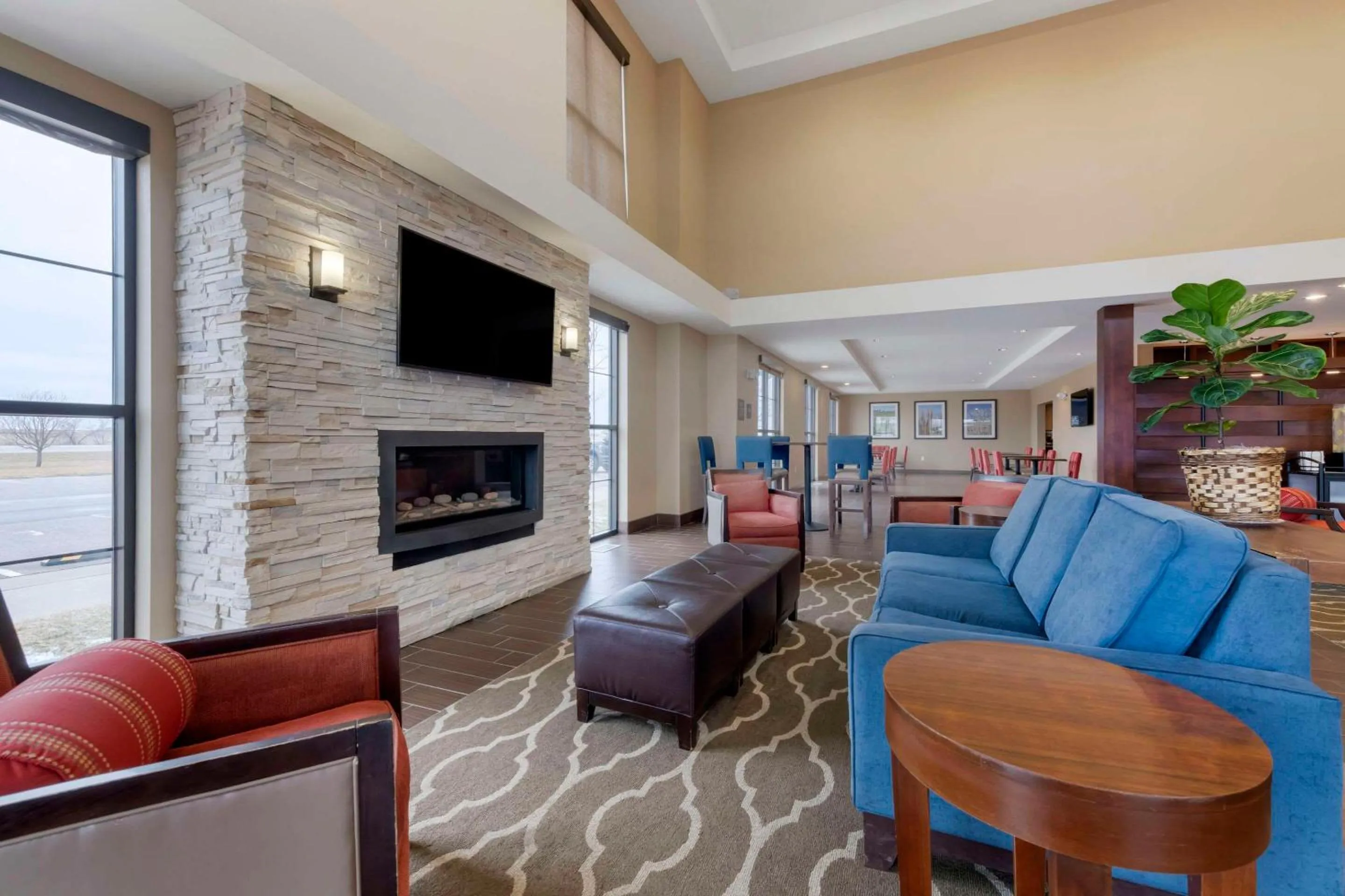 Lobby or reception in Comfort Suites & Conference Center