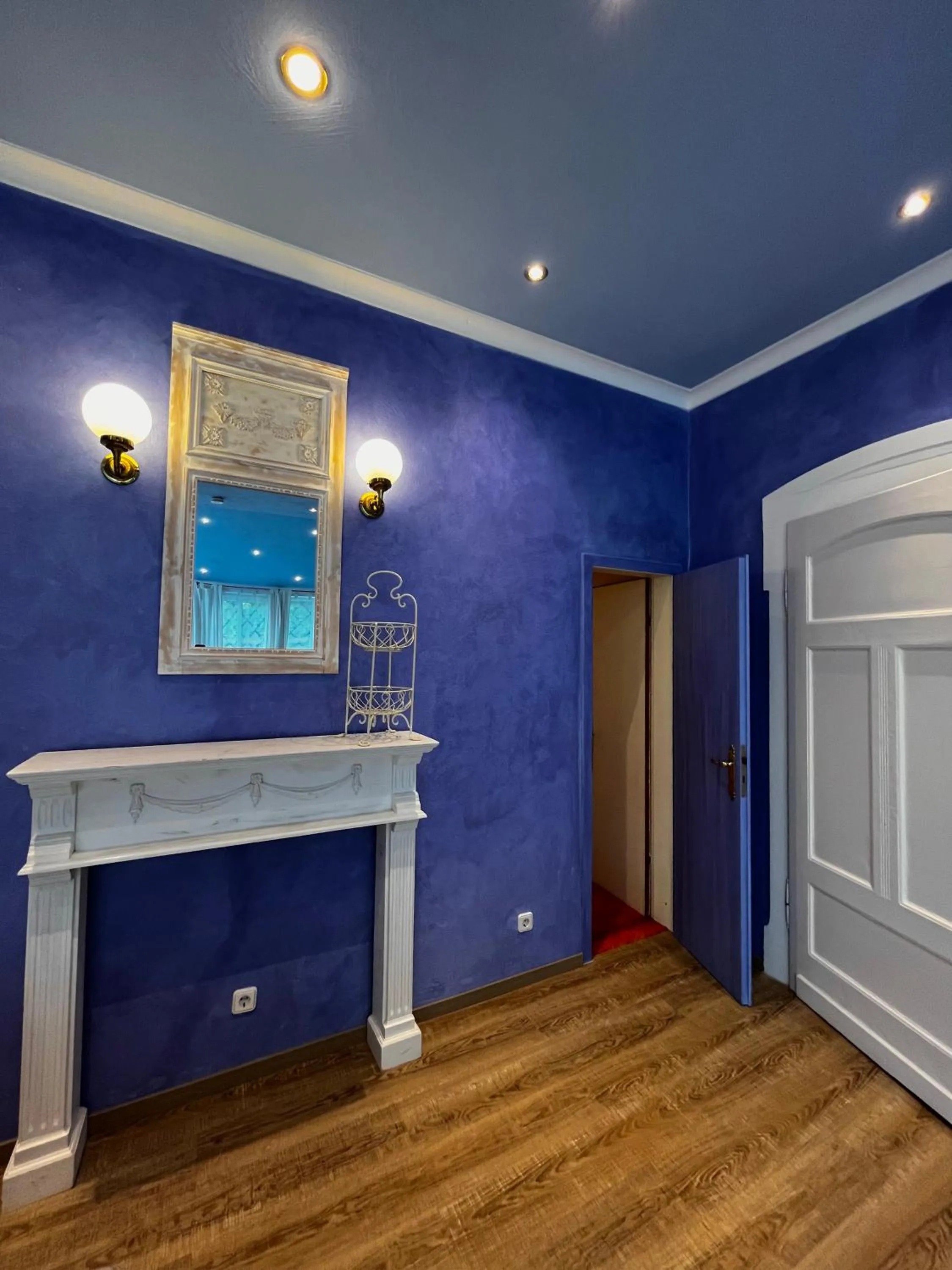 Photo of the whole room in PARK VILLA zentral am Mittelrhein Zimmer&Apartments Self check in Aparthotel