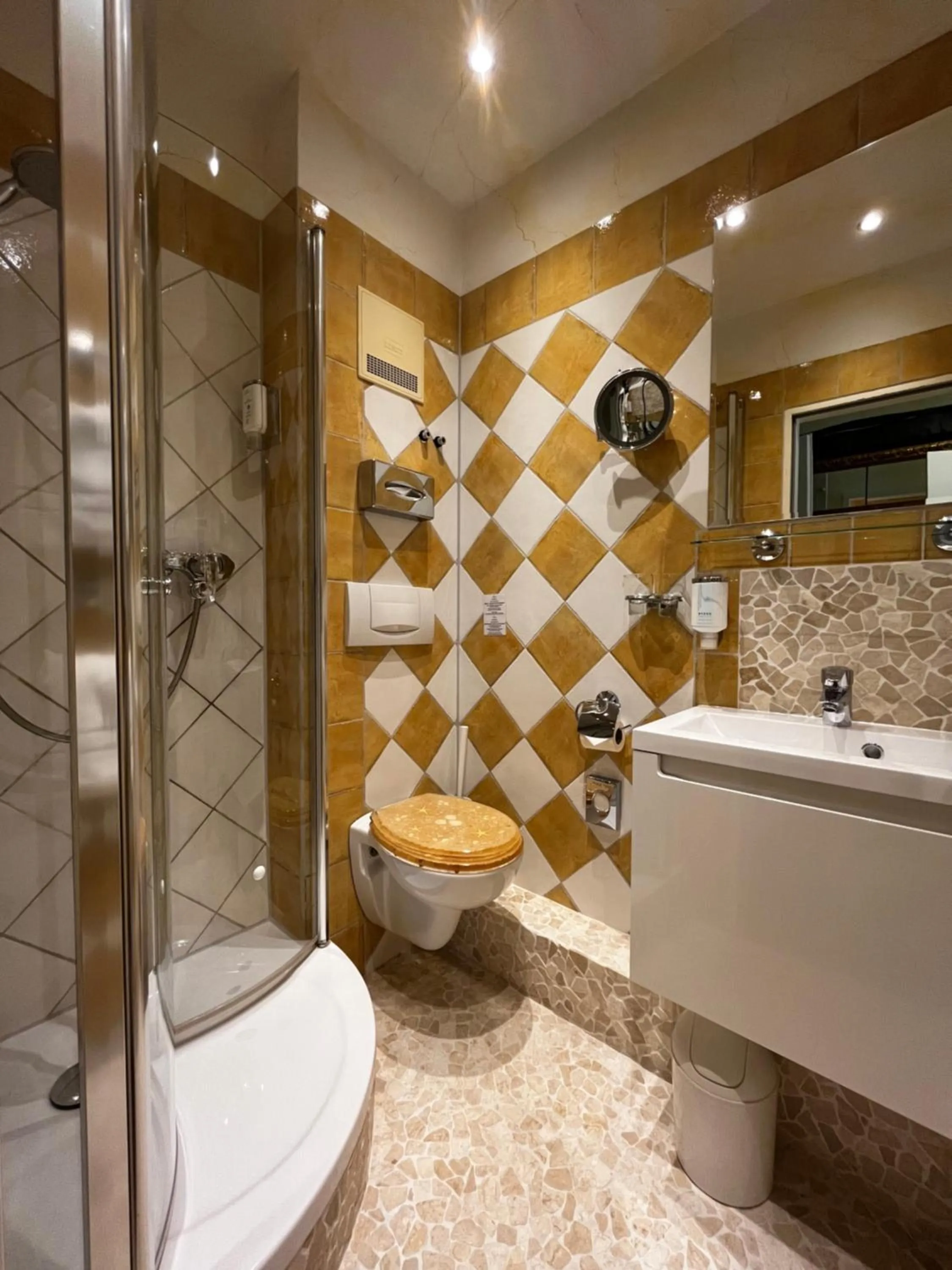 Shower in PARK VILLA zentral am Mittelrhein Zimmer&Apartments Self check in Aparthotel