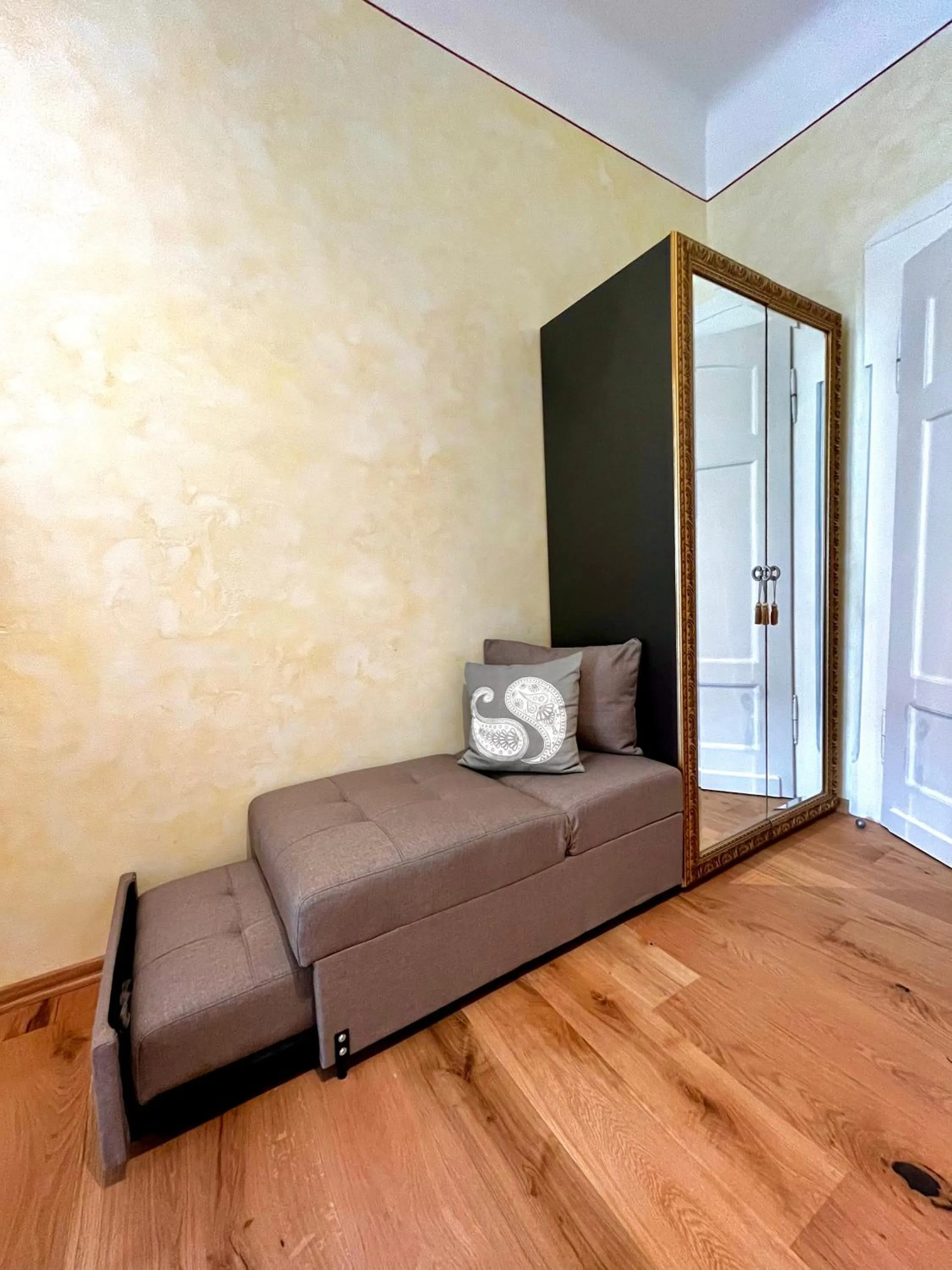 Bedroom, Bed in PARK VILLA zentral am Mittelrhein Zimmer&Apartments Self check in Aparthotel