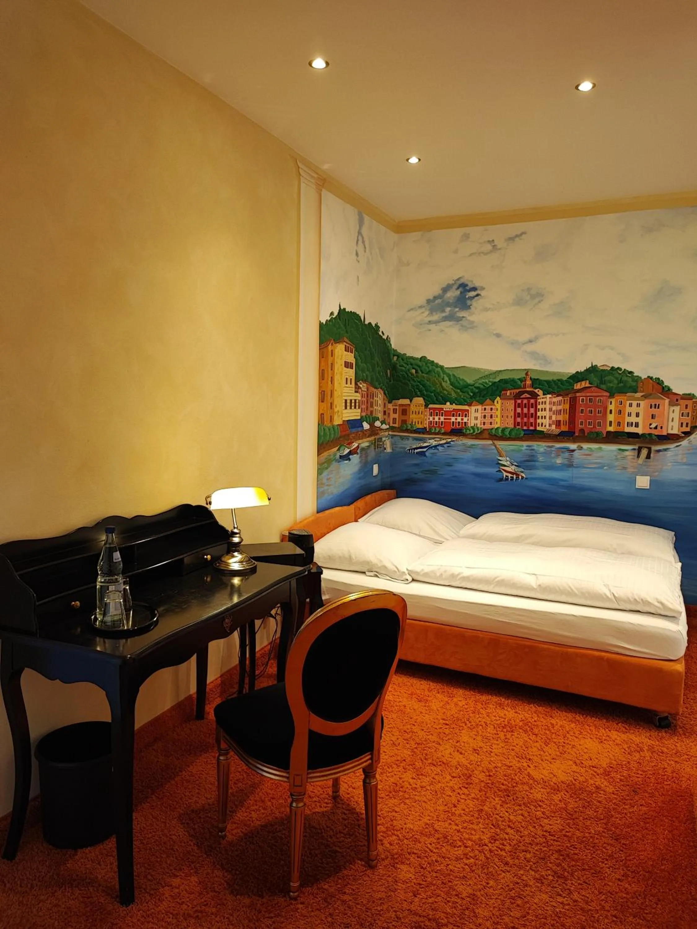 Coffee/tea facilities, Bed in PARK VILLA zentral am Mittelrhein Zimmer&Apartments Self check in Aparthotel