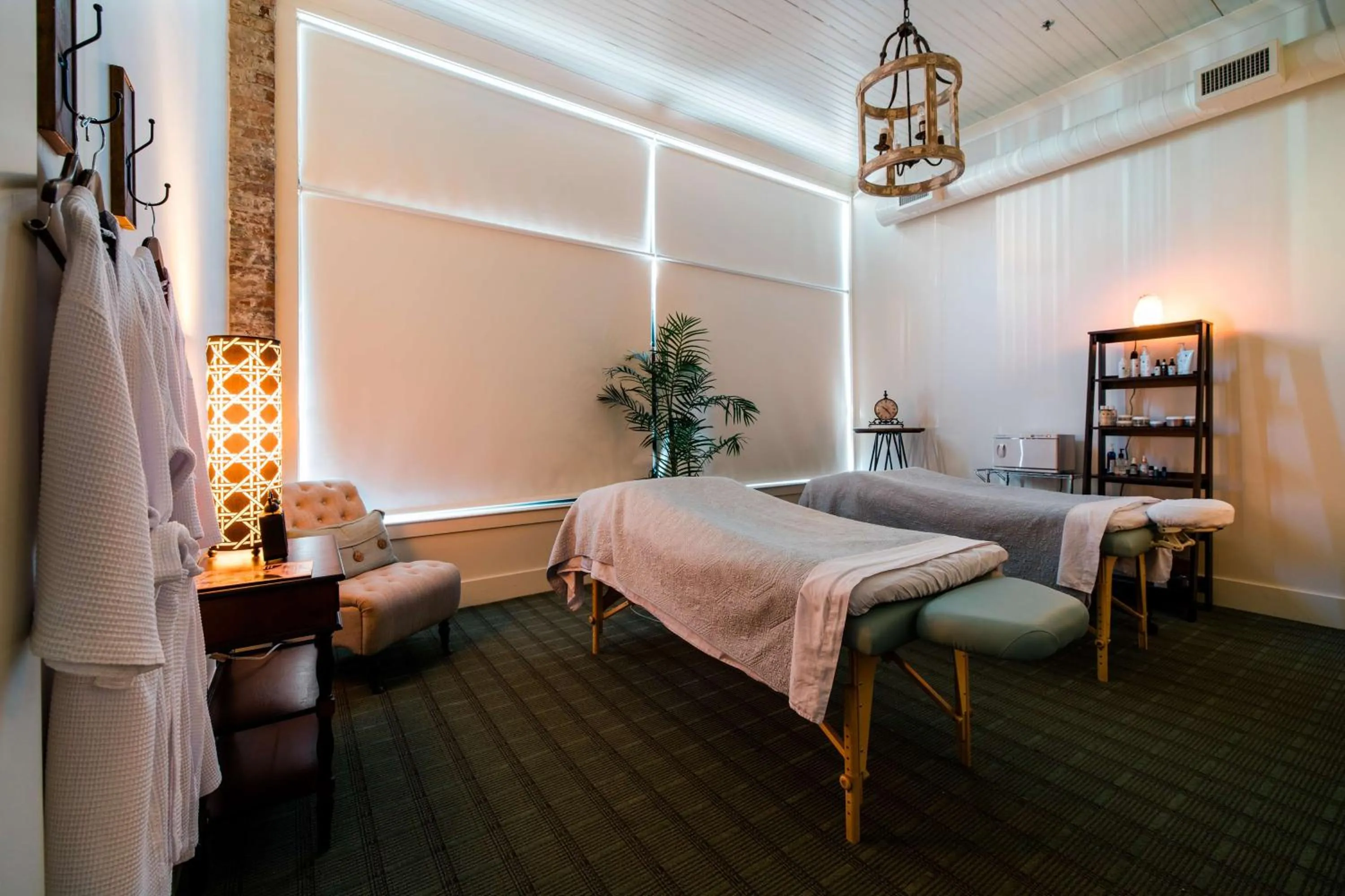 Spa and wellness centre/facilities, Bed in Hotel Florence, Tapestry Collection by Hilton