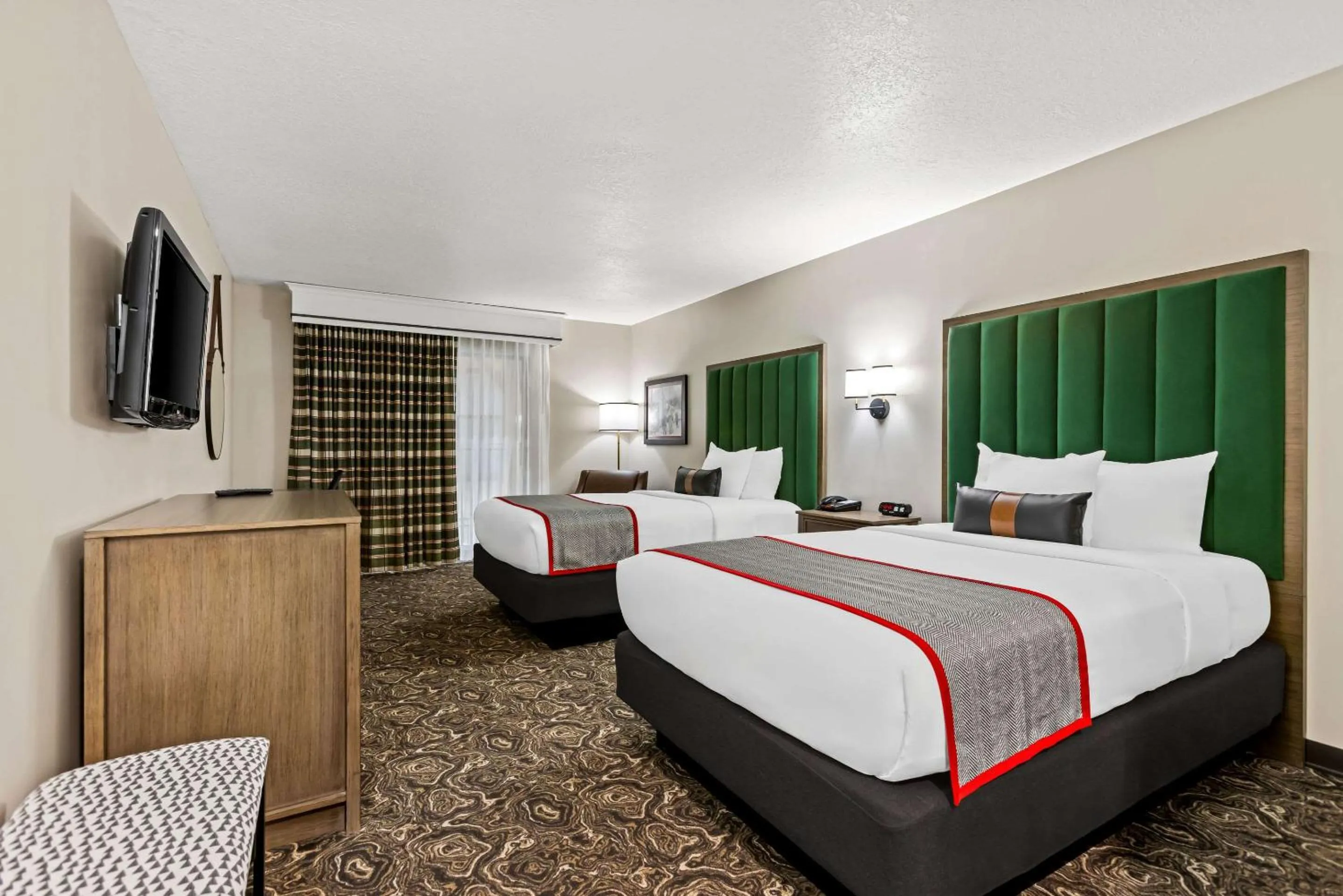 Bedroom in Lumber Jack Lodge, Ascend Hotel Collection