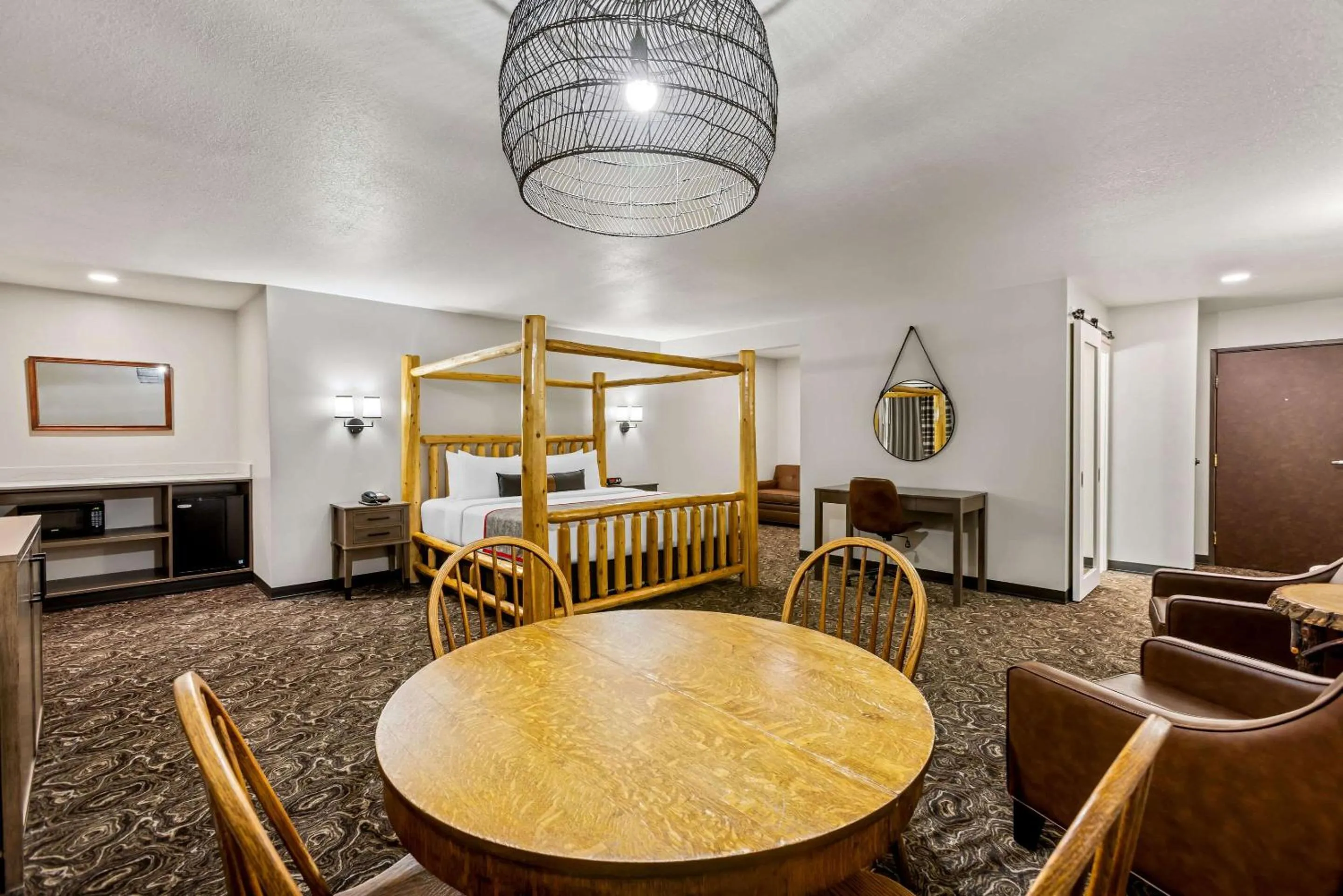 Bedroom in Lumber Jack Lodge, Ascend Hotel Collection
