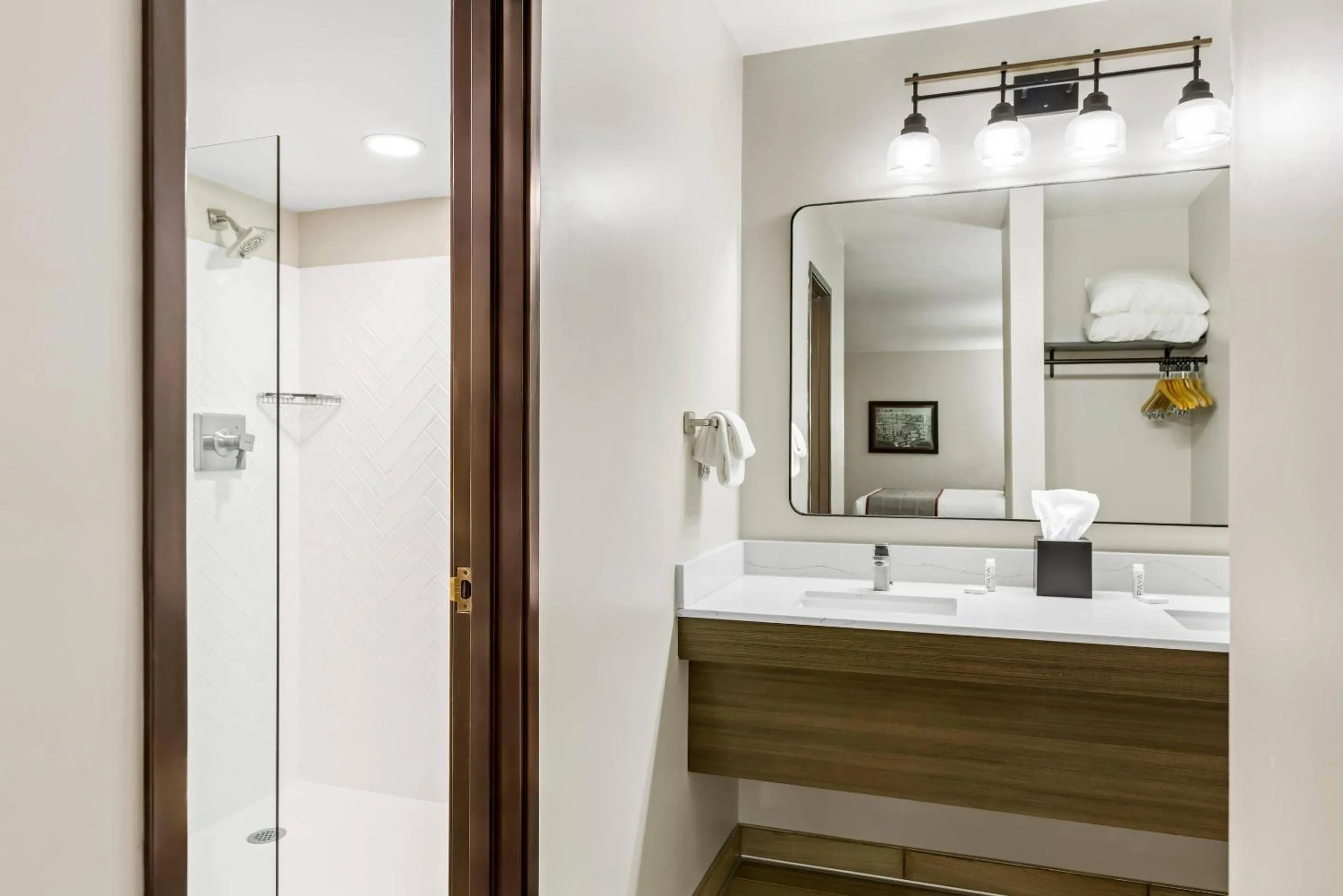 Bedroom in Lumber Jack Lodge, an Ascend Collection Hotel