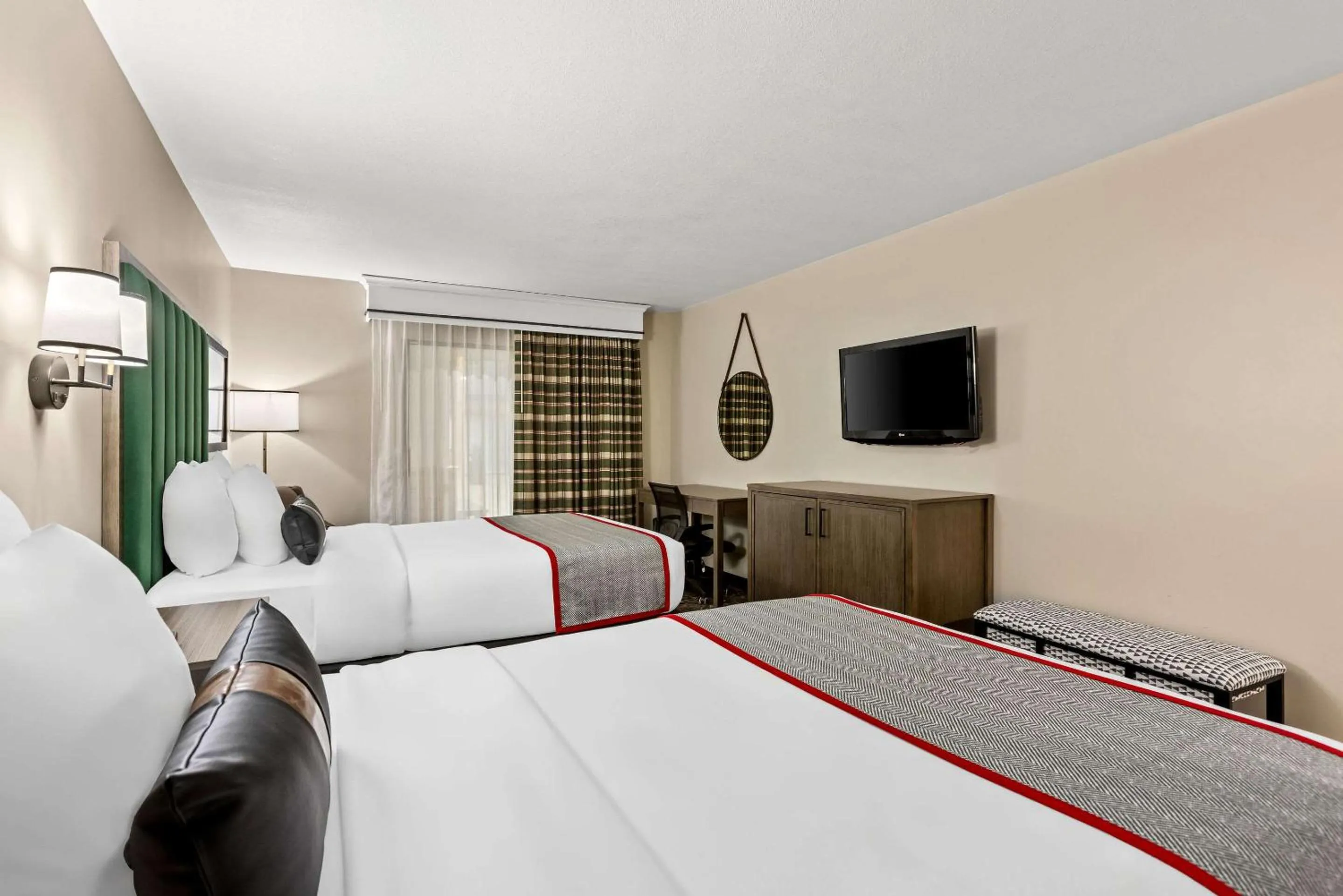 Bedroom in Lumber Jack Lodge, Ascend Hotel Collection