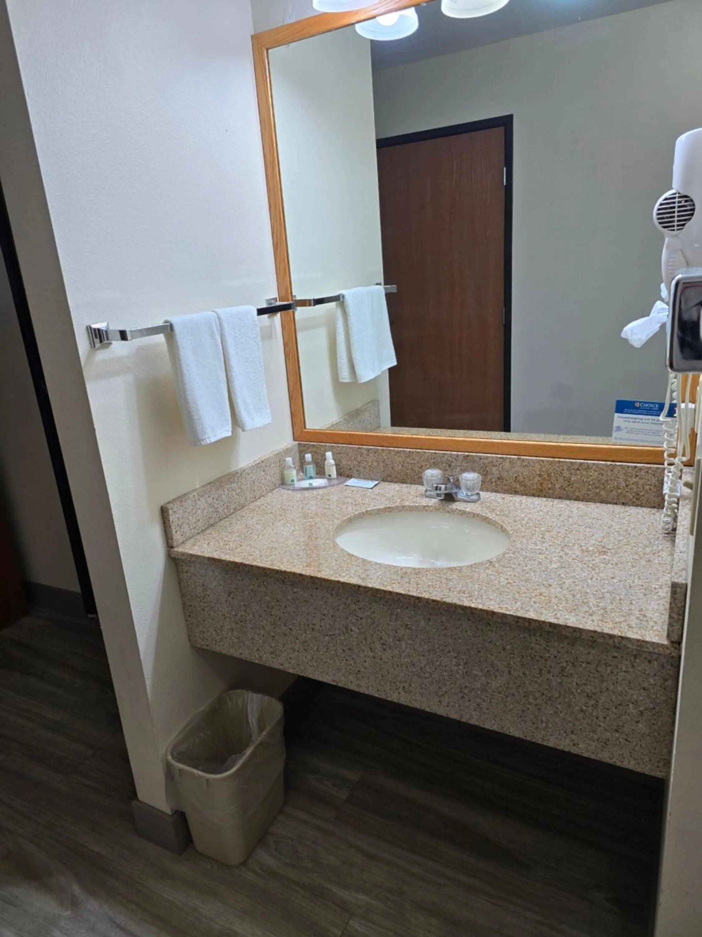 hair dryier in Quality Inn Durand I-69