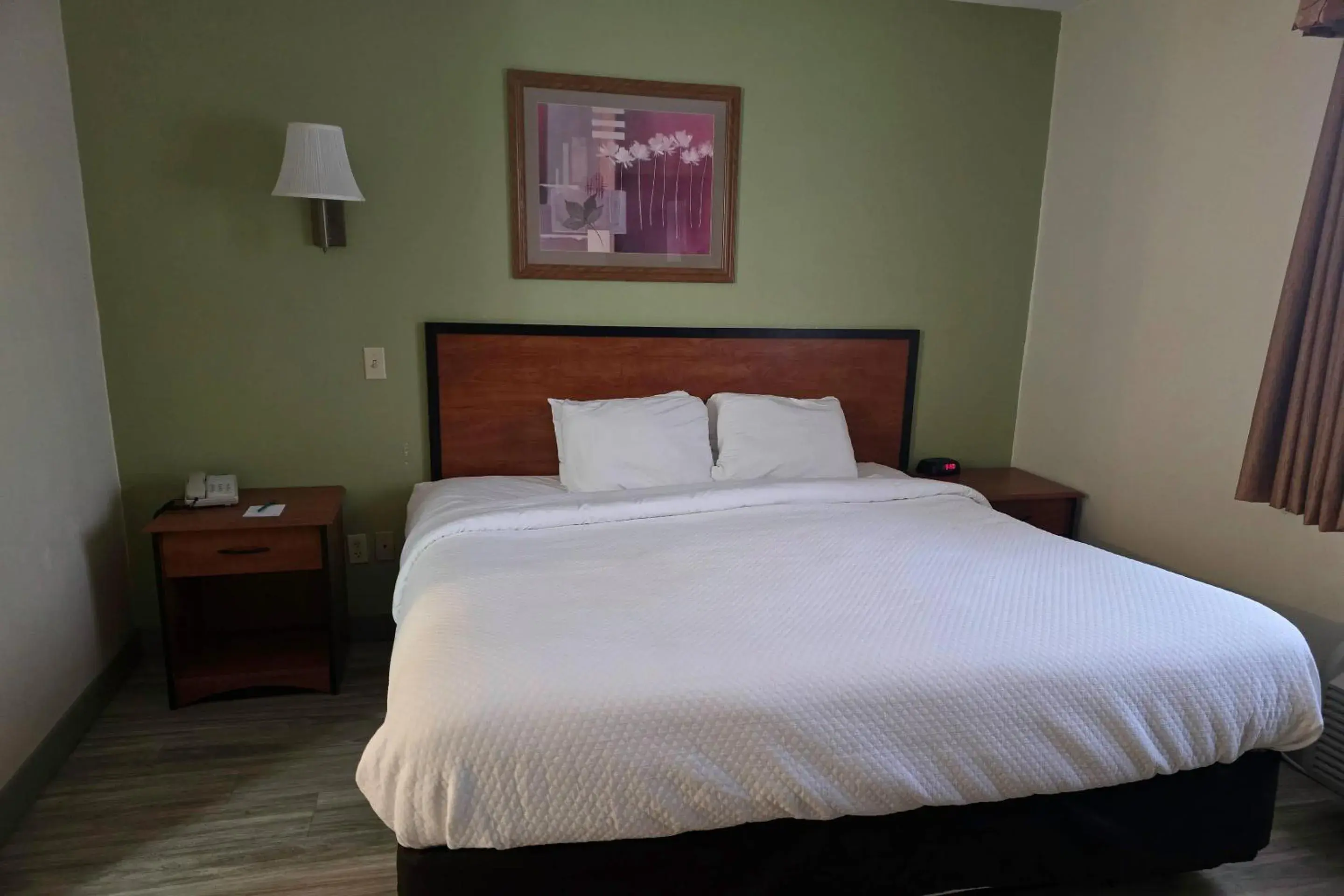 Bedroom in Quality Inn Durand I-69 Bedroom in Quality Inn Durand I-69