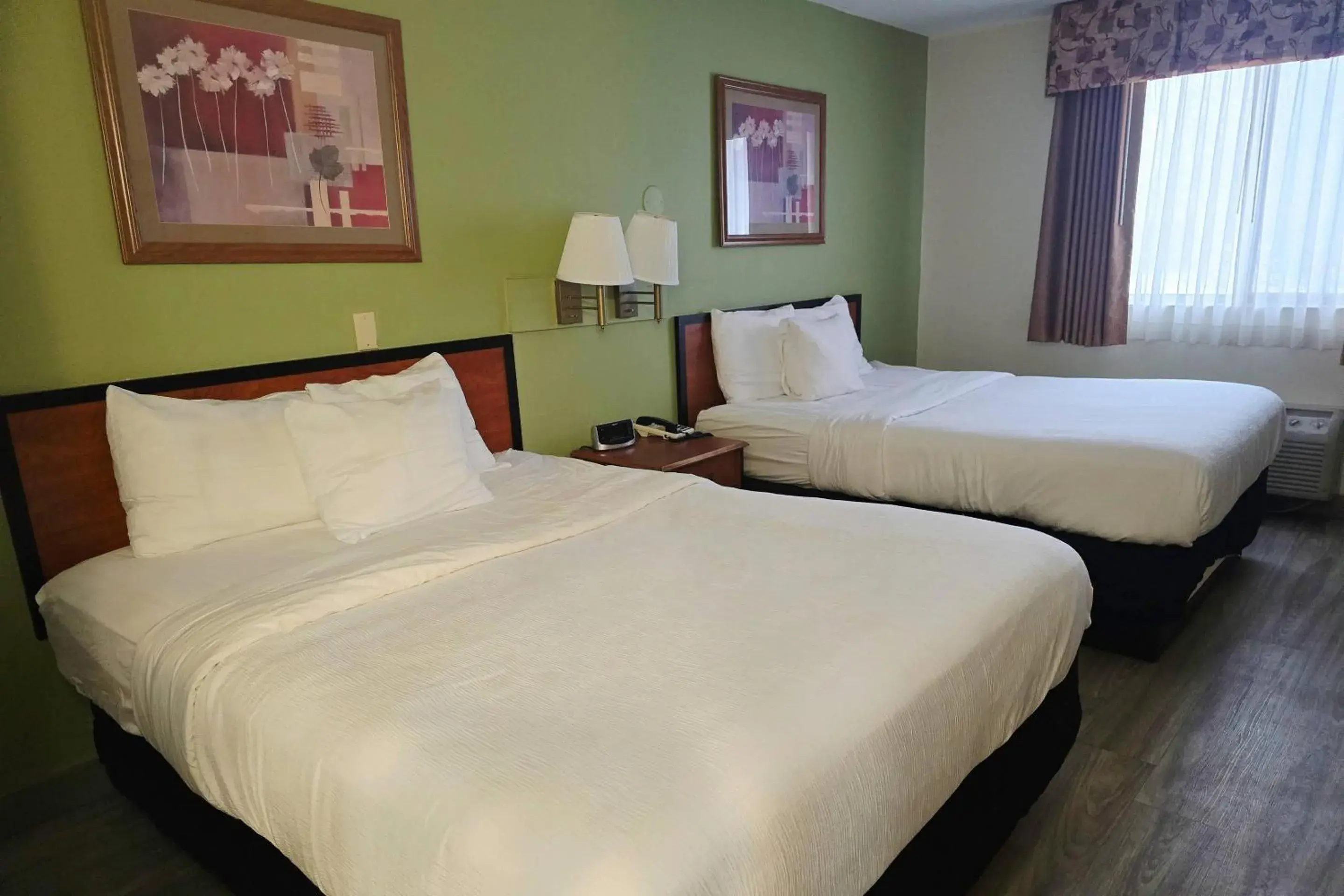 Bedroom, Bed in Quality Inn Durand I-69 Bedroom, Bed in Quality Inn Durand I-69