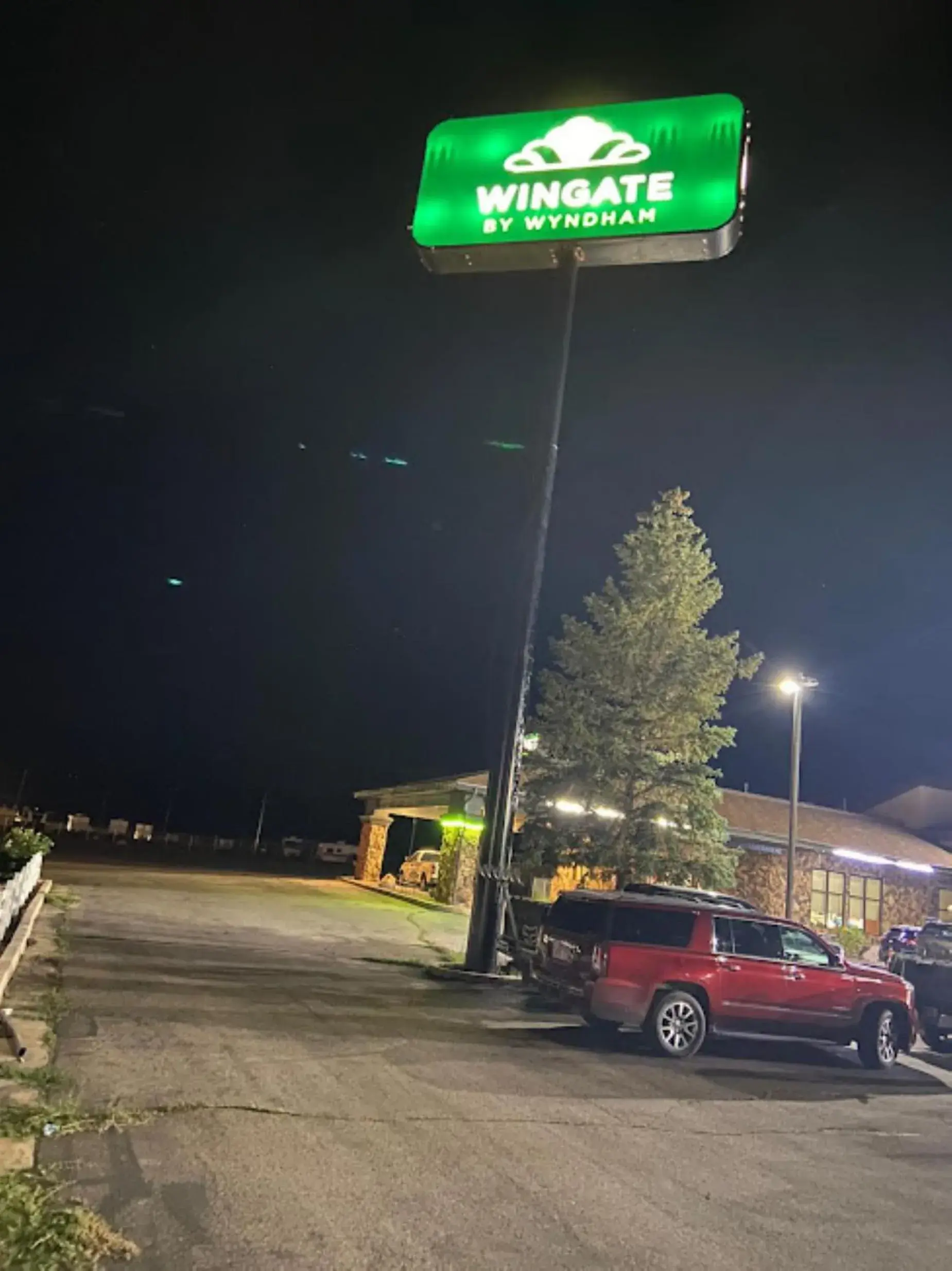 Property building in Wingate by Wyndham Beaver I-15 Property building in Wingate by Wyndham Beaver I-15