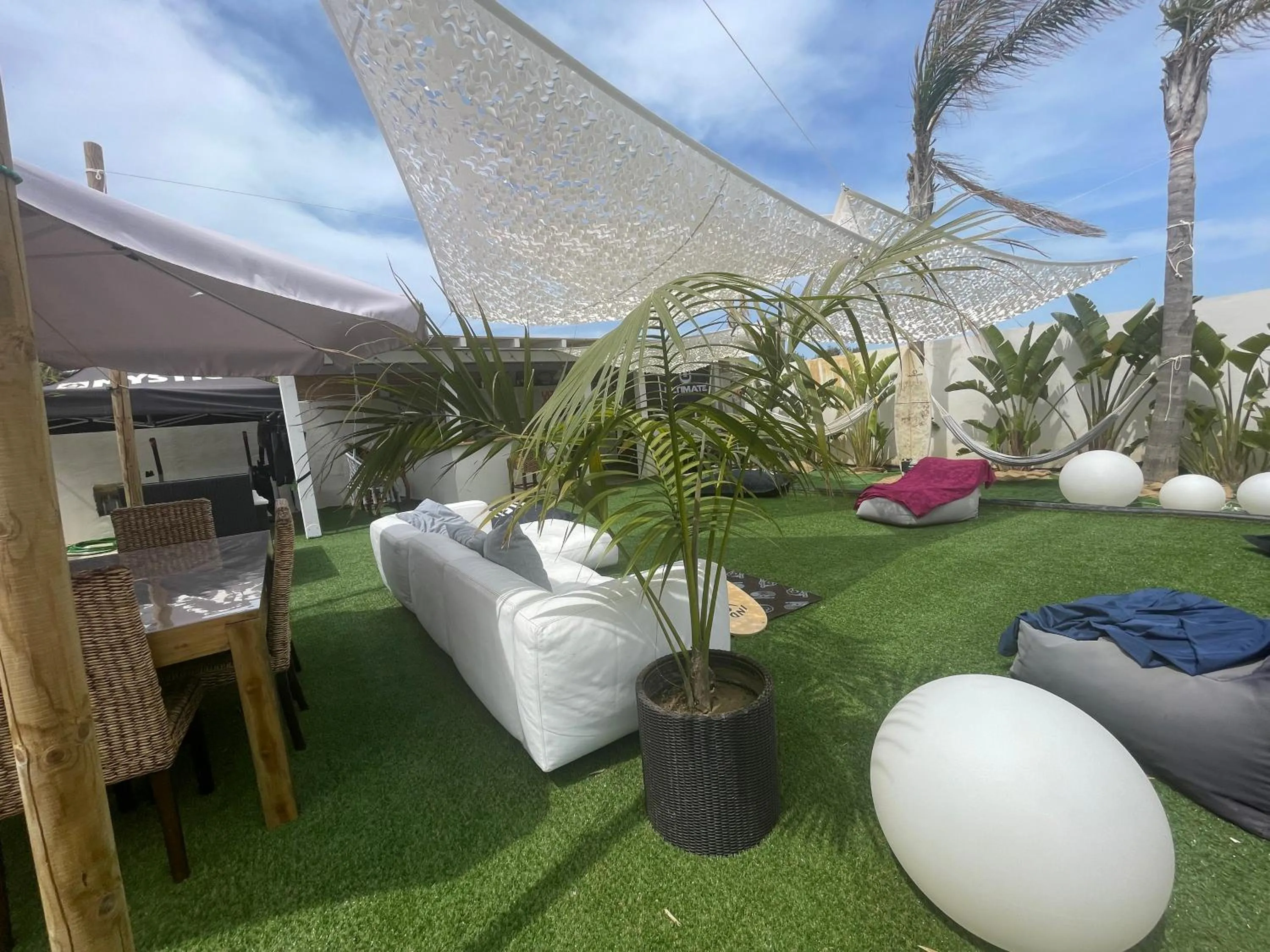 Day in Sunset Wave - STAGNONE KITESURF VILLAGE