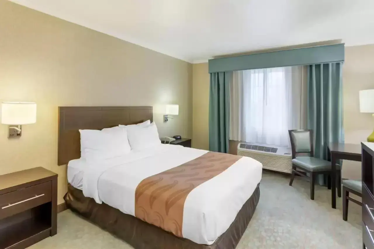 Bed in Quality Inn Payson I-15 Bed in Quality Inn Payson I-15