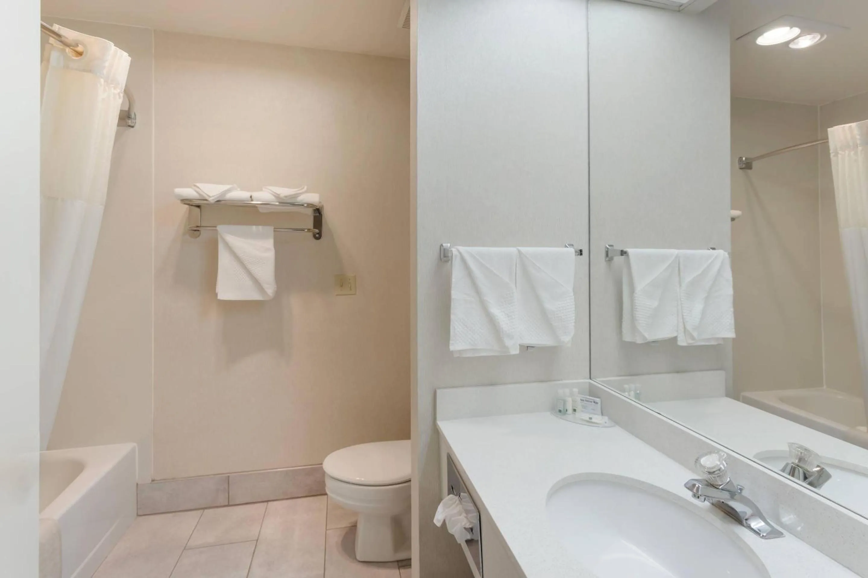 Bedroom in Quality Inn Payson I-15