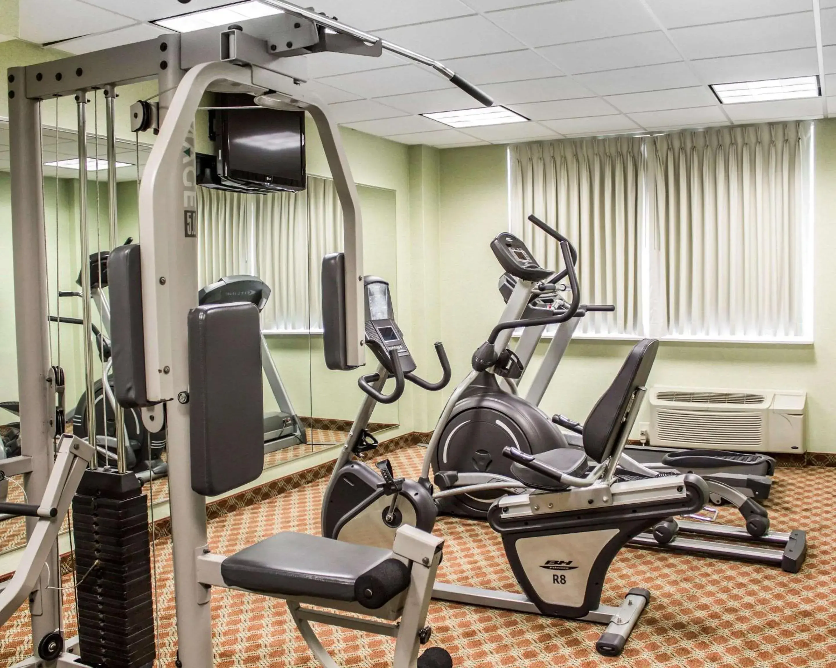 Fitness centre/facilities in Quality Inn & Conference Center Franklin Downtown Fitness centre/facilities in Quality Inn & Conference Center Franklin Downtown
