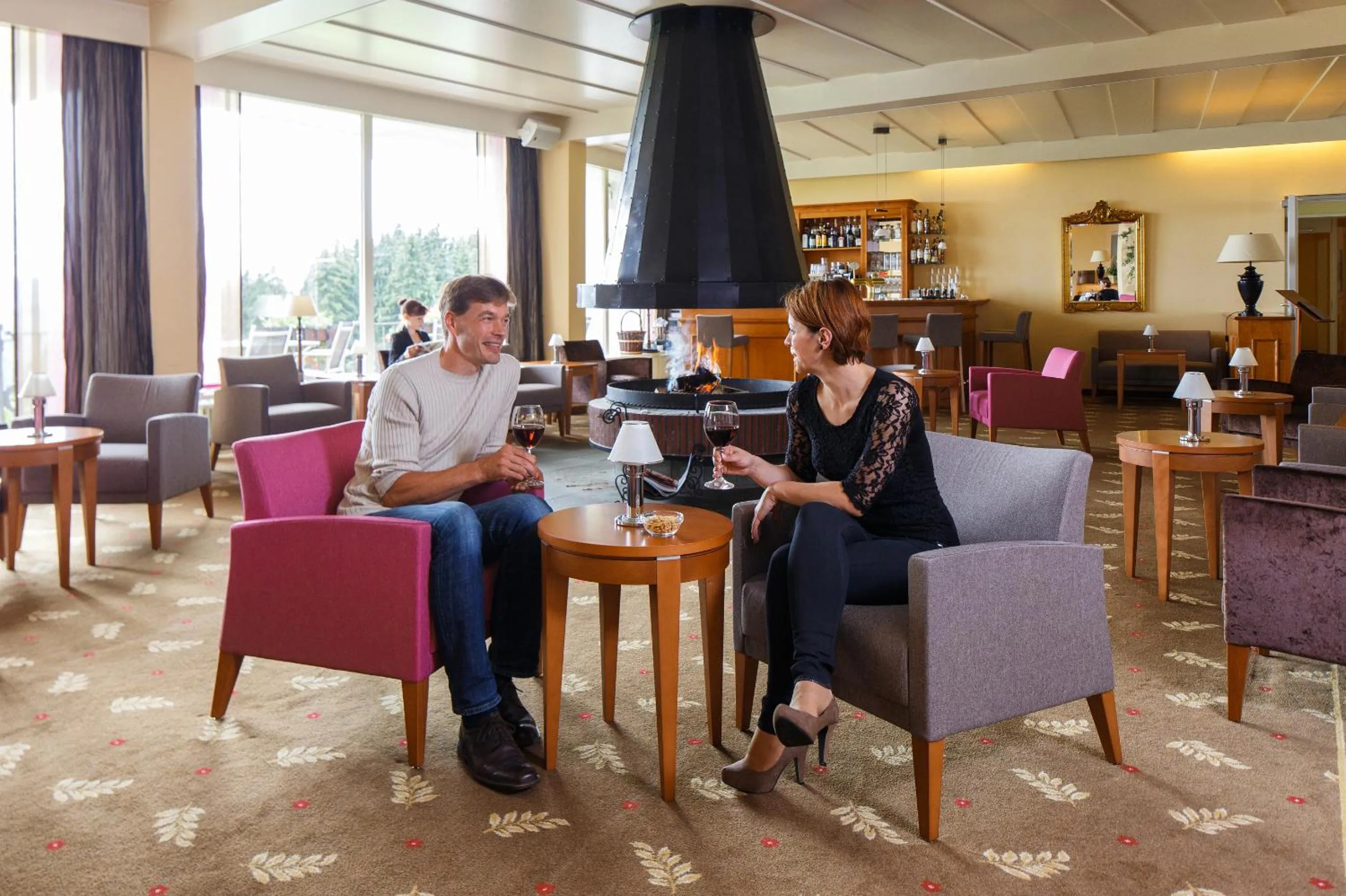 fireplace in Schwarzwald Wellnesshotel SAIGERHÖH I Spa Golf & Wandern über dem Titisee