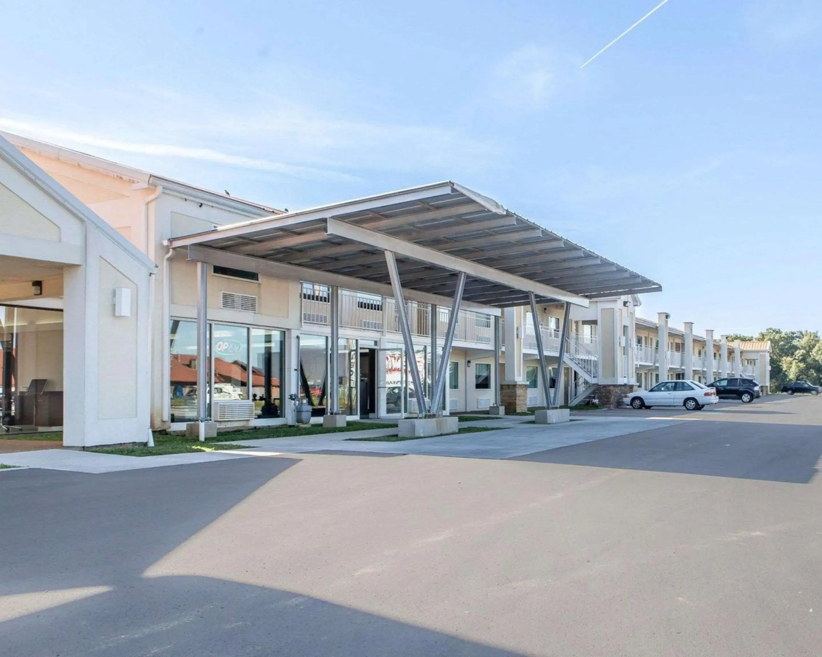 Property building in Quality Inn & Suites Property building in Quality Inn & Suites