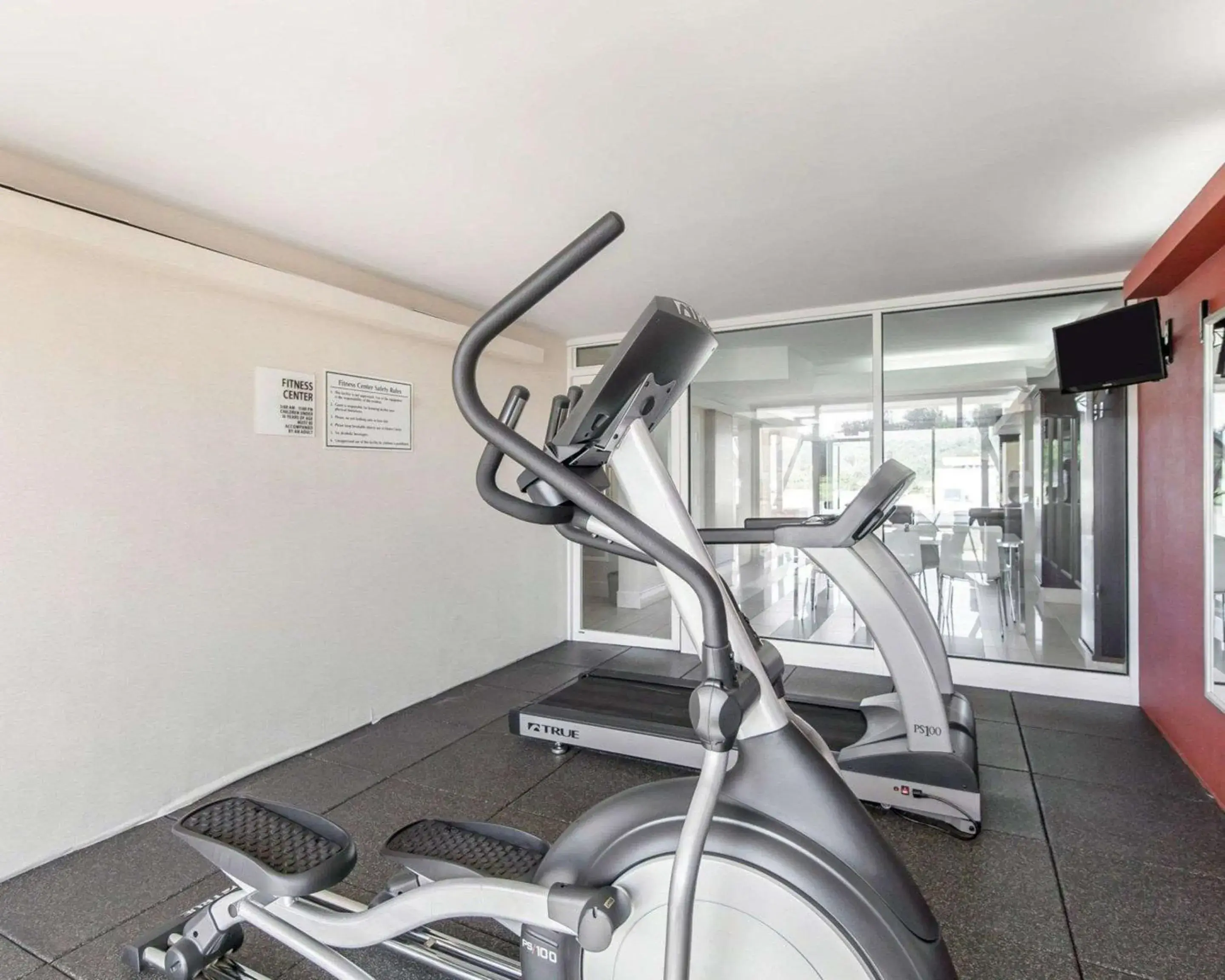 Fitness centre/facilities in Quality Inn & Suites Fitness centre/facilities in Quality Inn & Suites