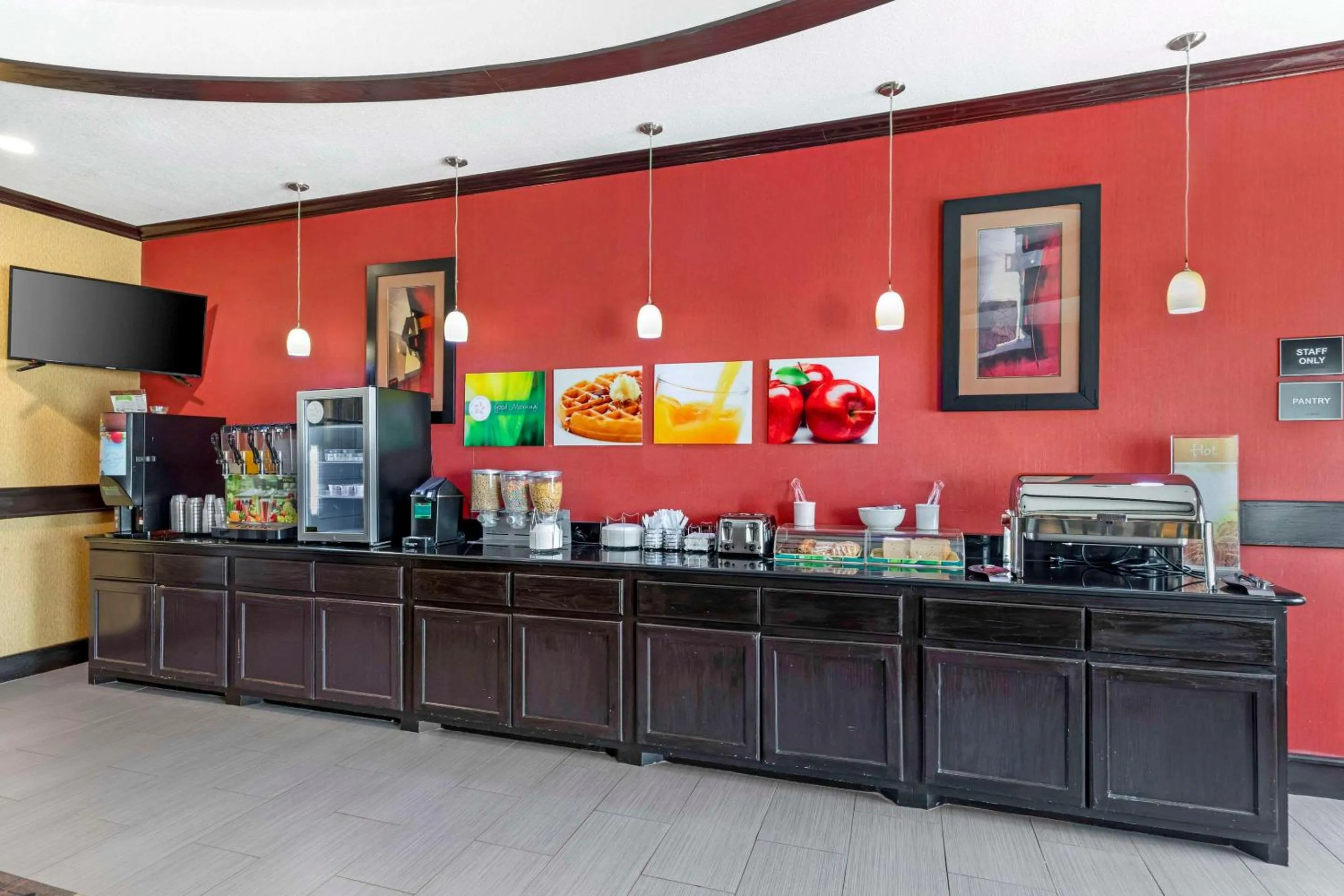 Breakfast in Quality Inn and Suites Groesbeck